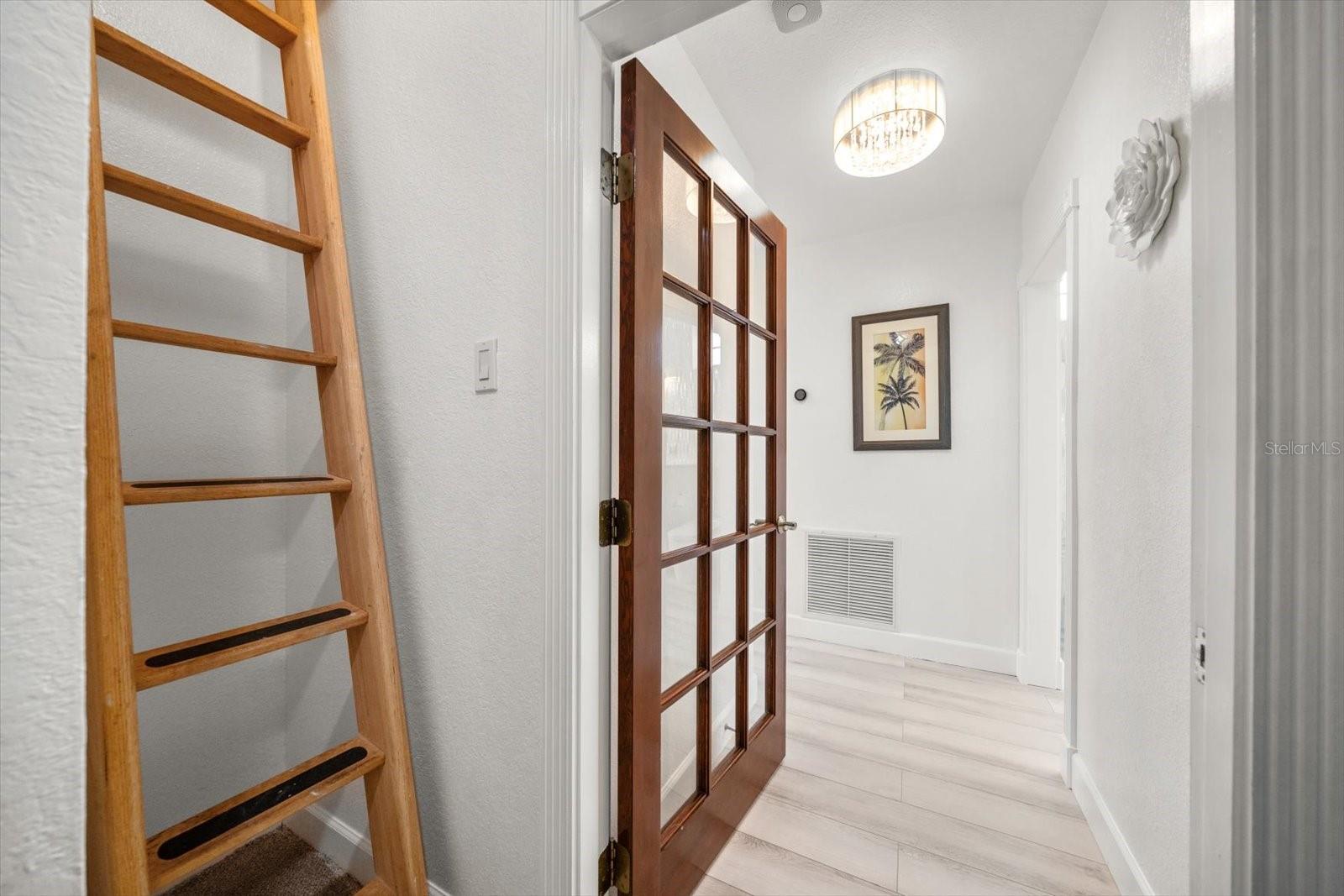 Access to Widows walk for an amazing panoramic view!