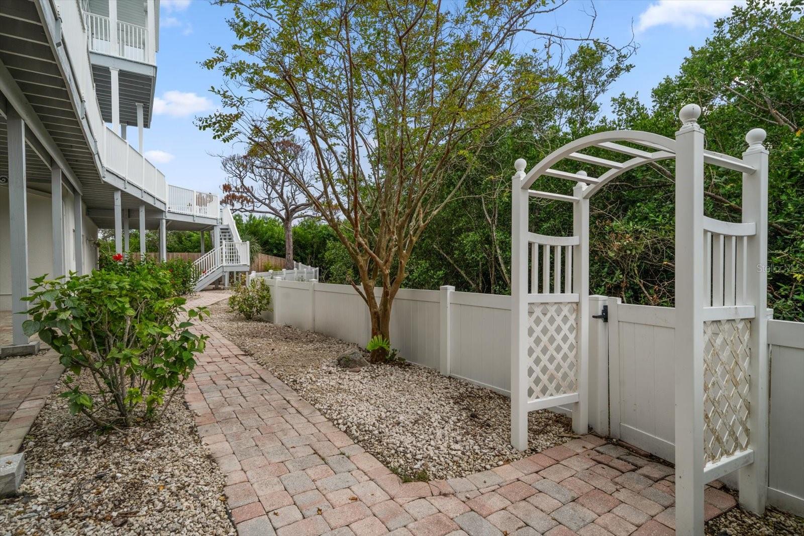 Perfect for the nature enthusiast, seeking serene environs.