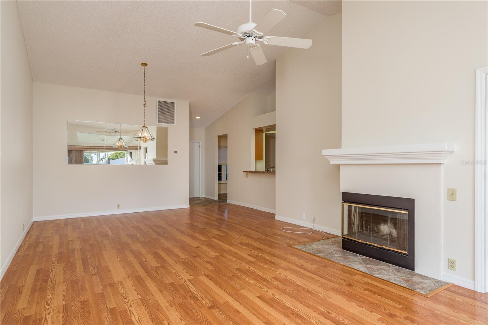 Dining & Living room