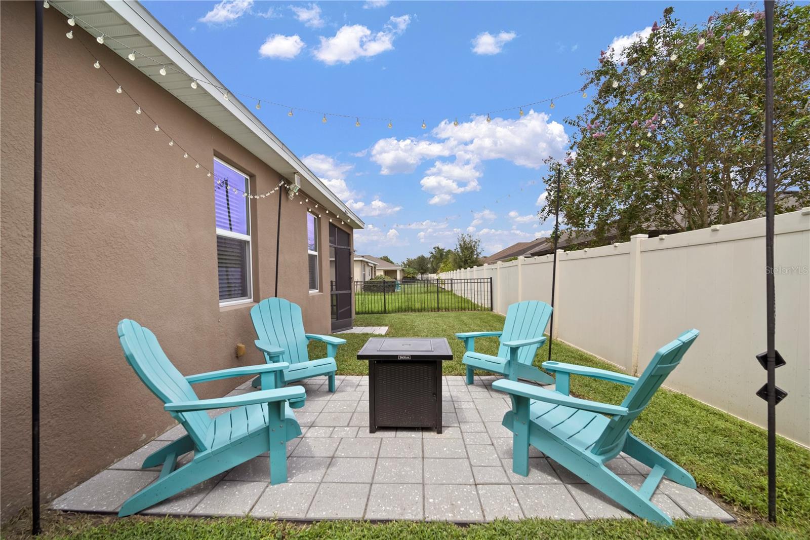Firepit area with Pavers