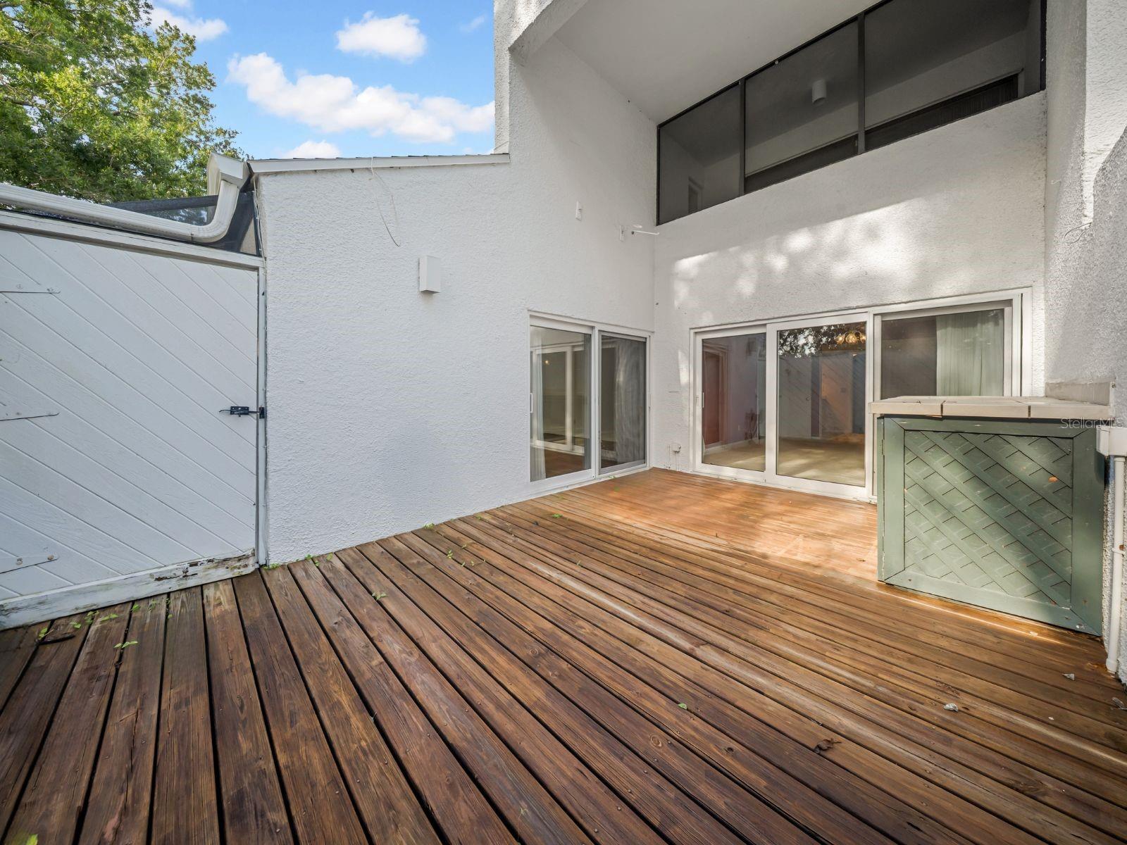 Private Deck