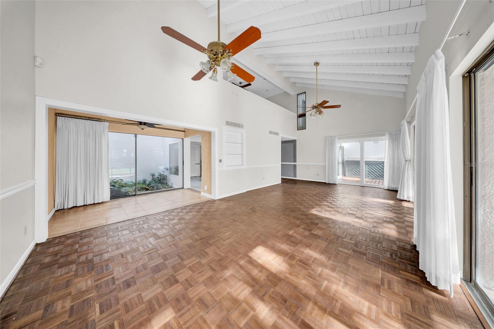 Living Room/Dining Room