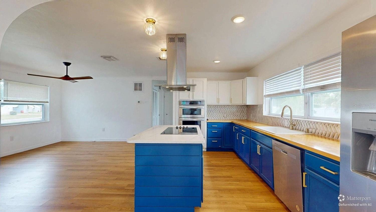 Kitchen & living room