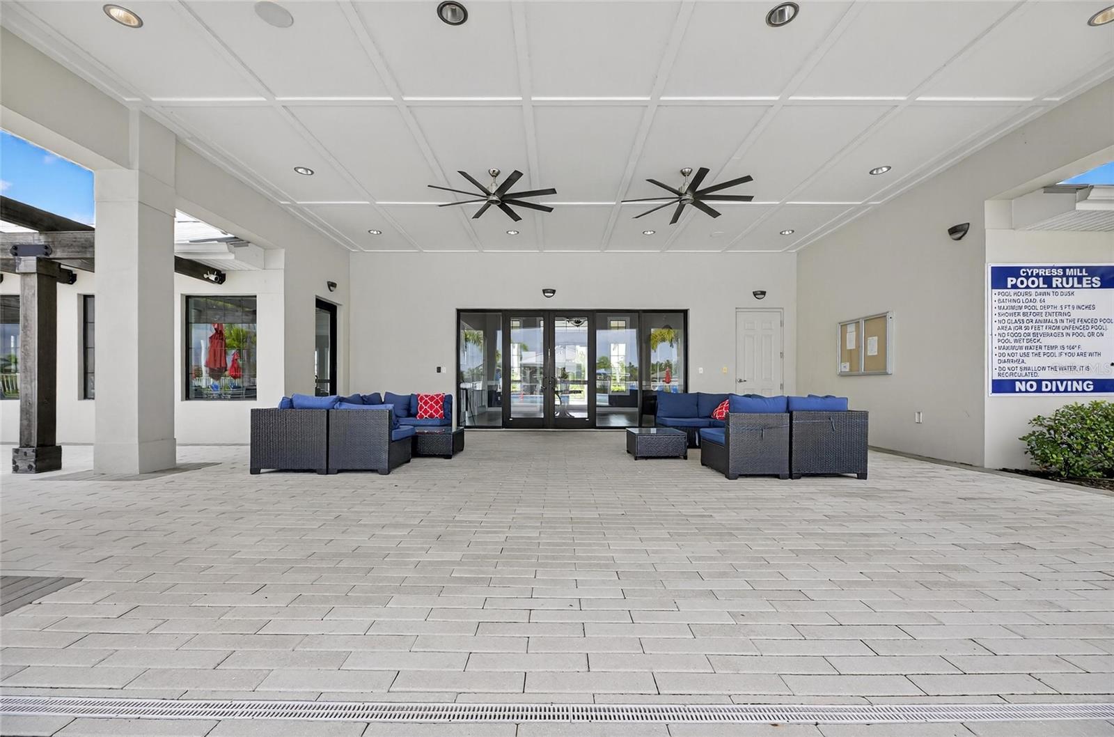 Great lounging space at the pool