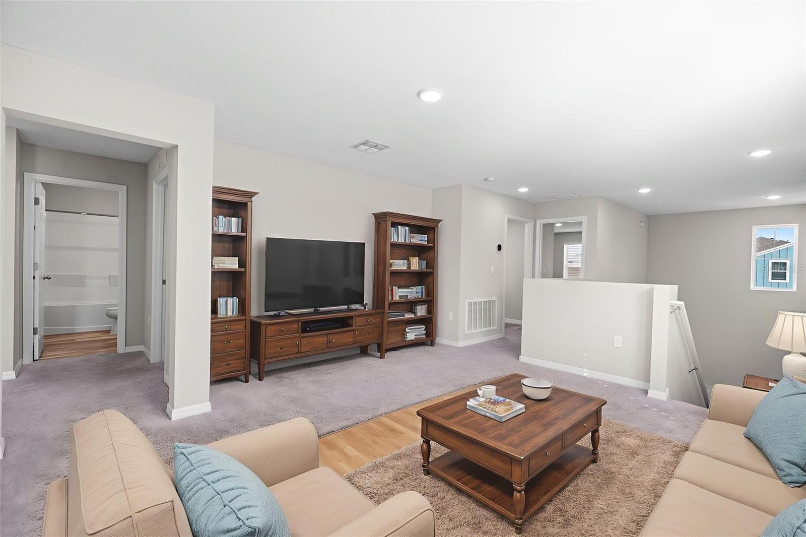 2nd Floor Loft