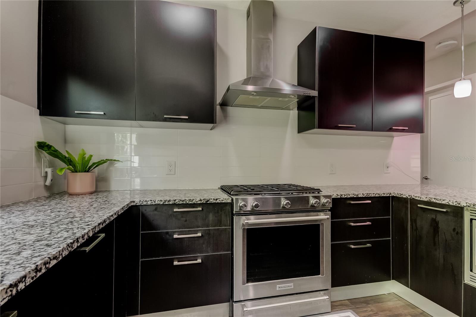 Kitchen (2nd floor)
