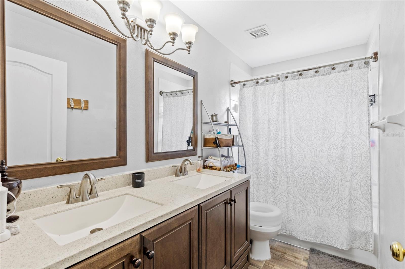 Upstairs Bathroom #2