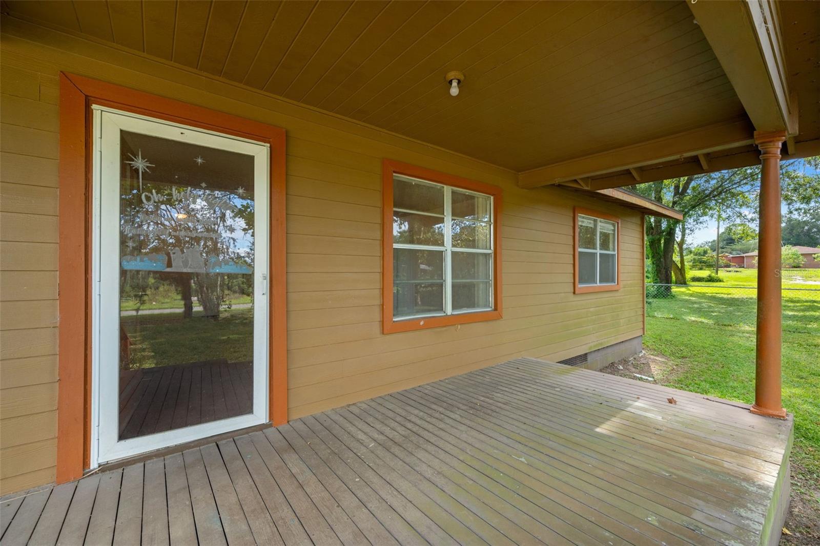 Front porch on this home.