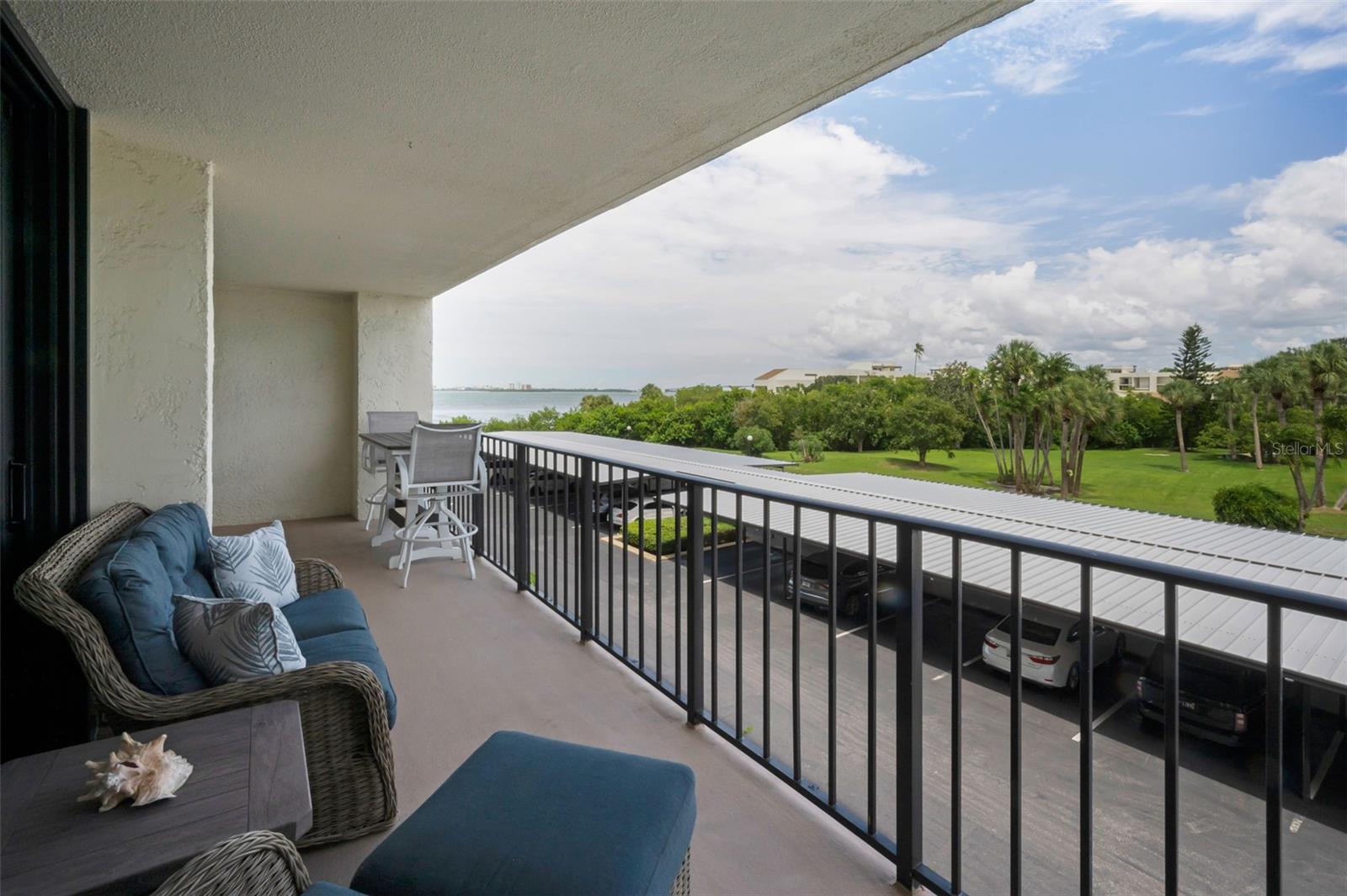 Intracoastal Views from your26 ft balcony