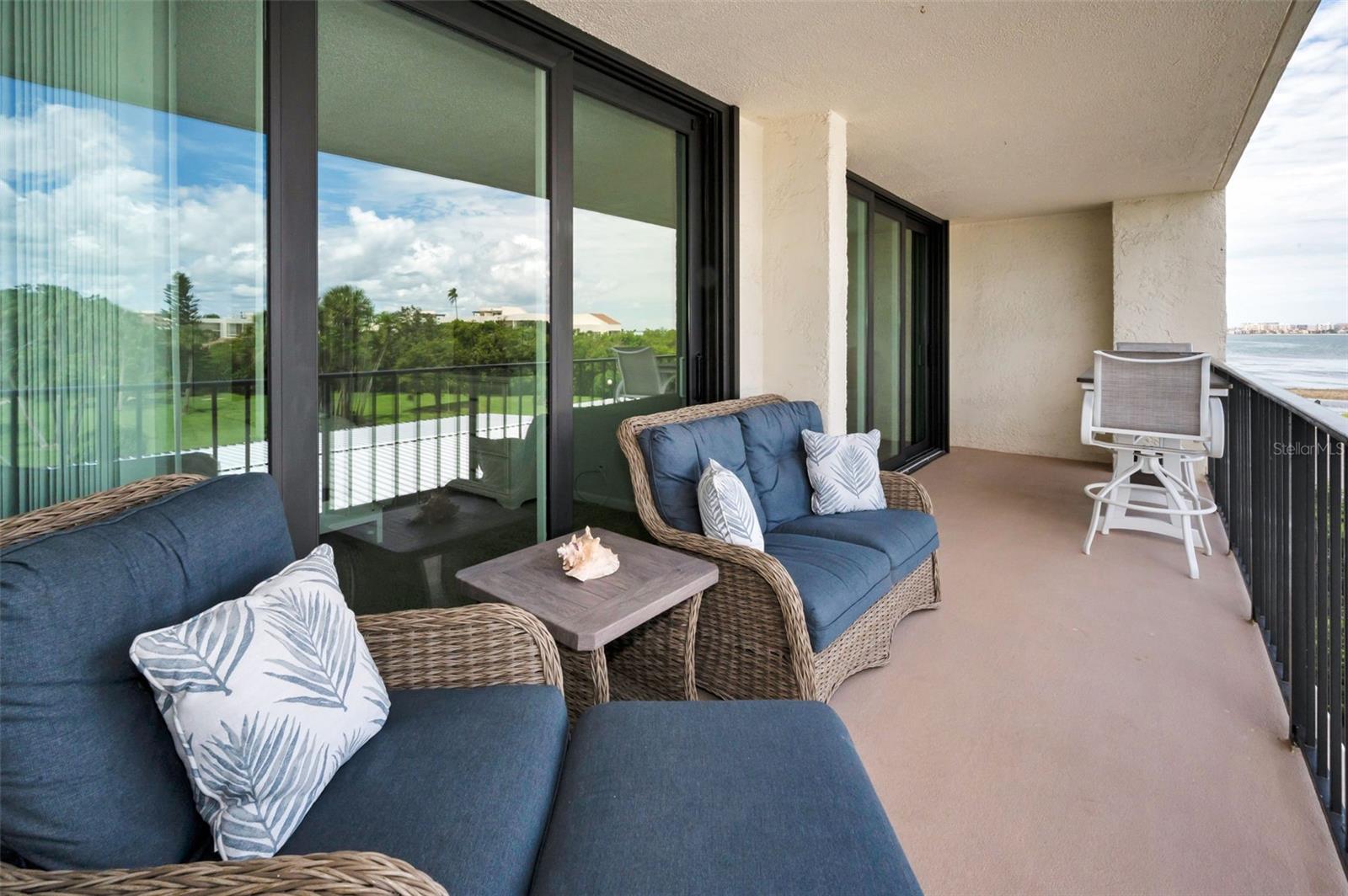 26 ft balcony