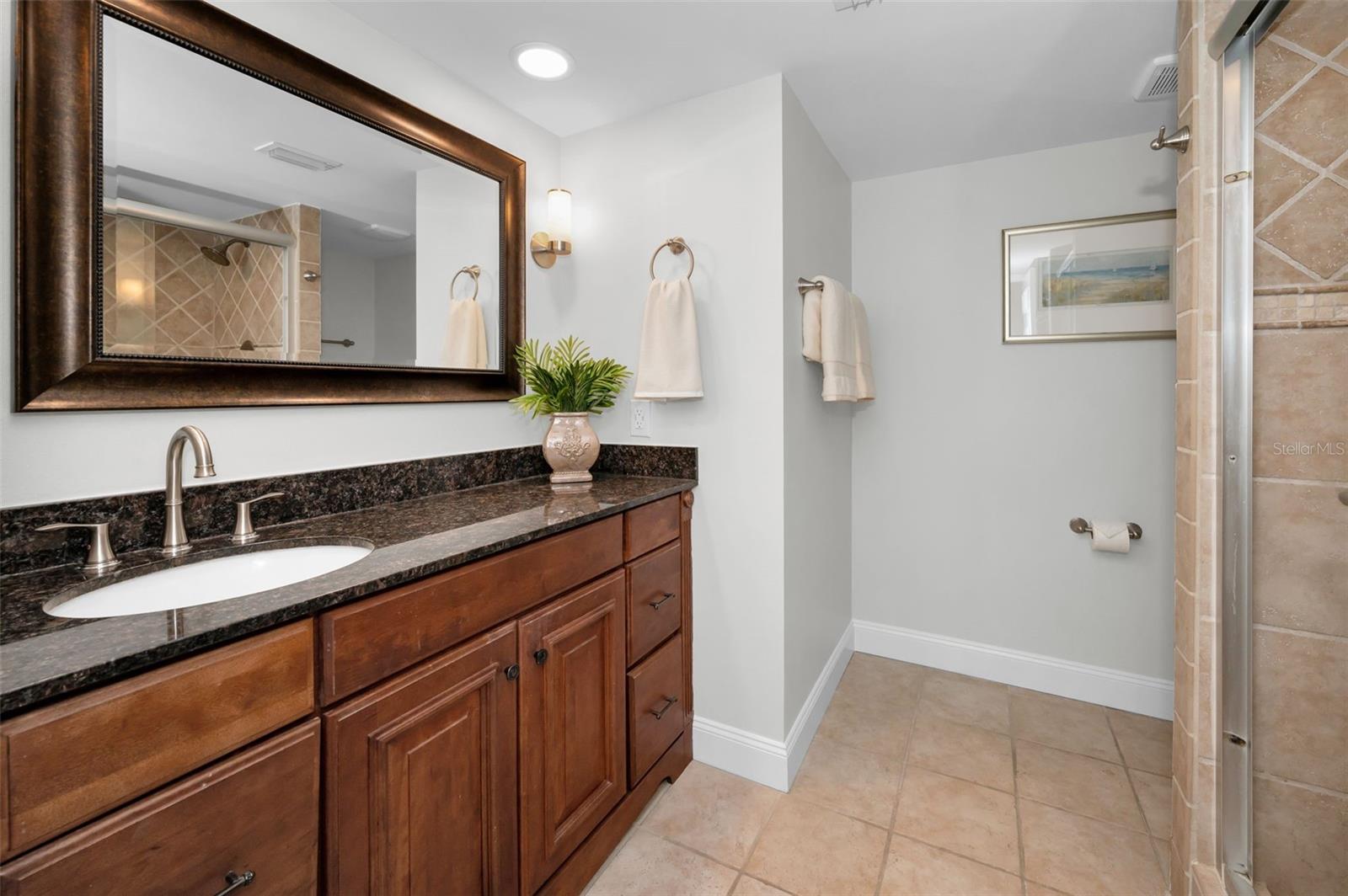 Updated 2nd Full Bathroom