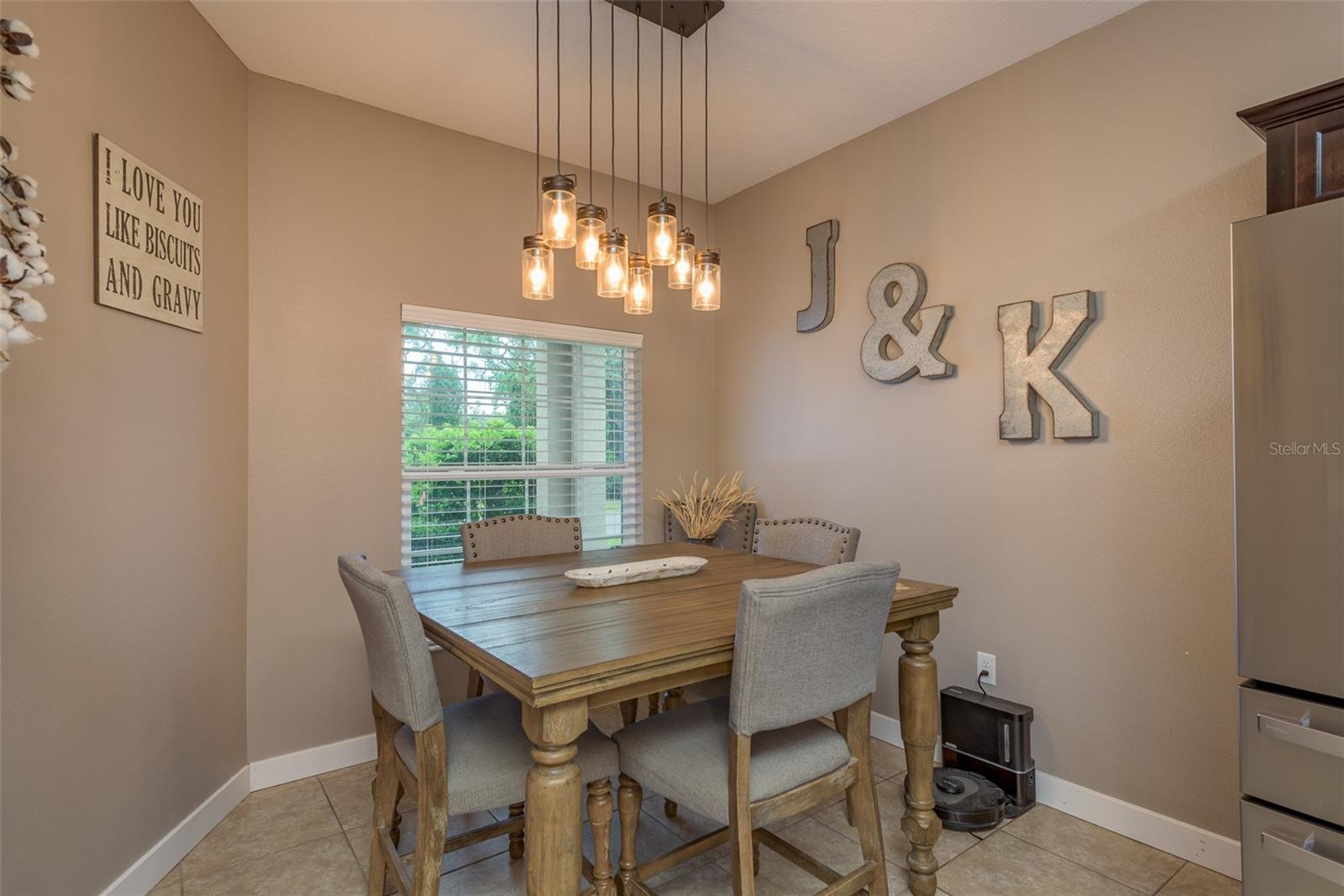 Eating area in the Kitchen