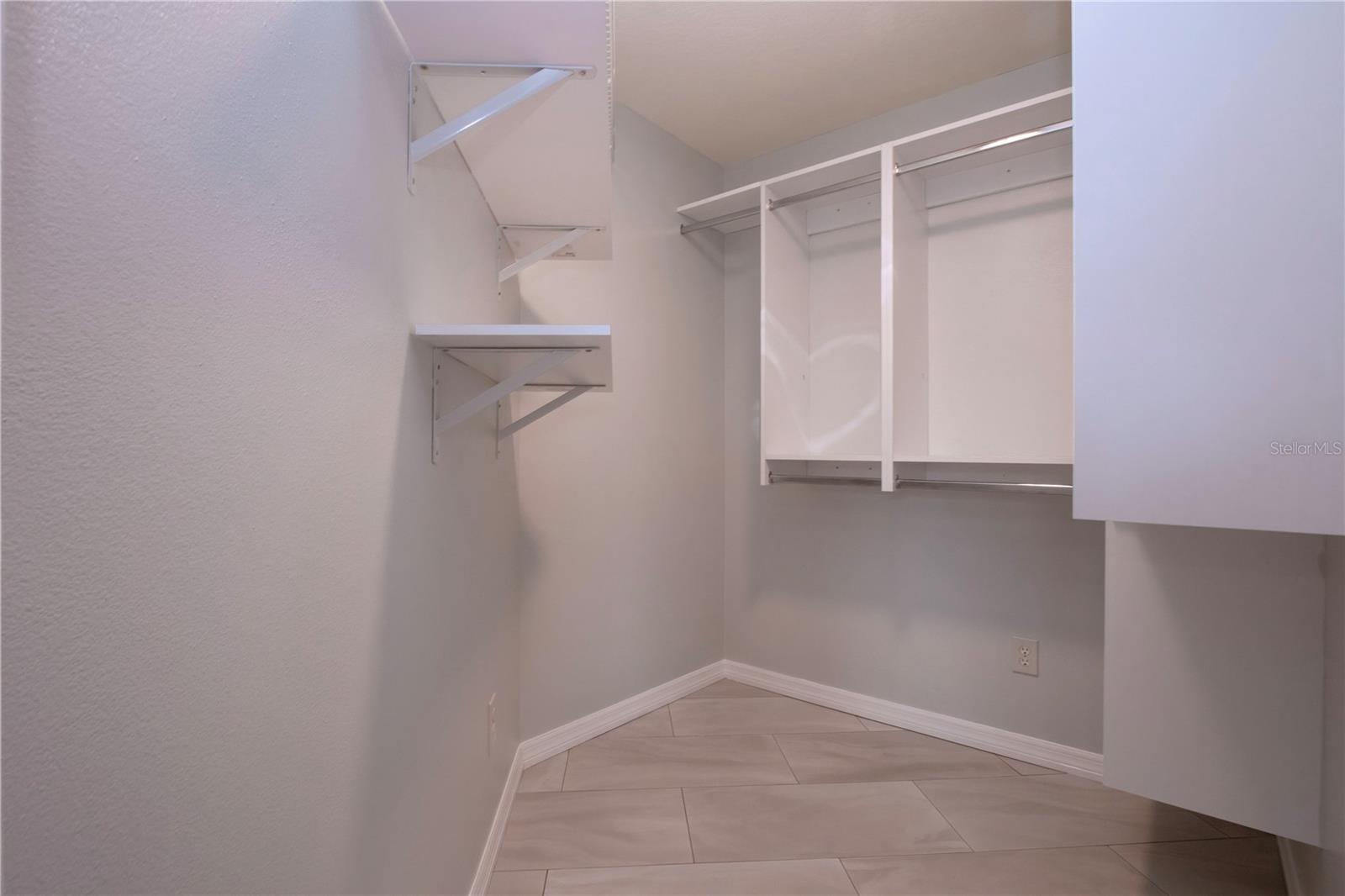 Walk in closet