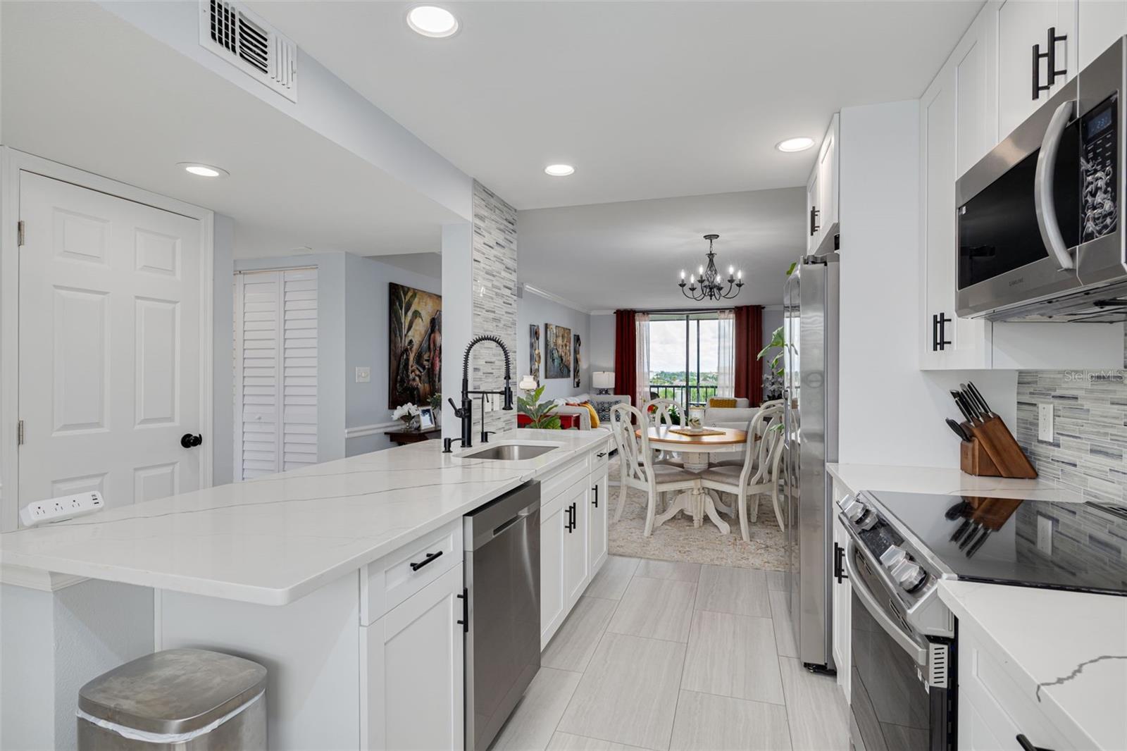 Gorgeous updated kitchen