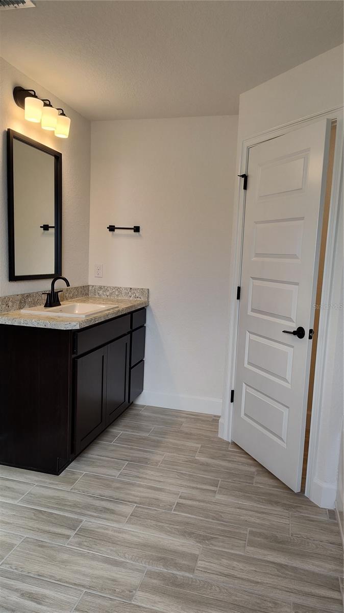 Primary Bath w/2 Vanities