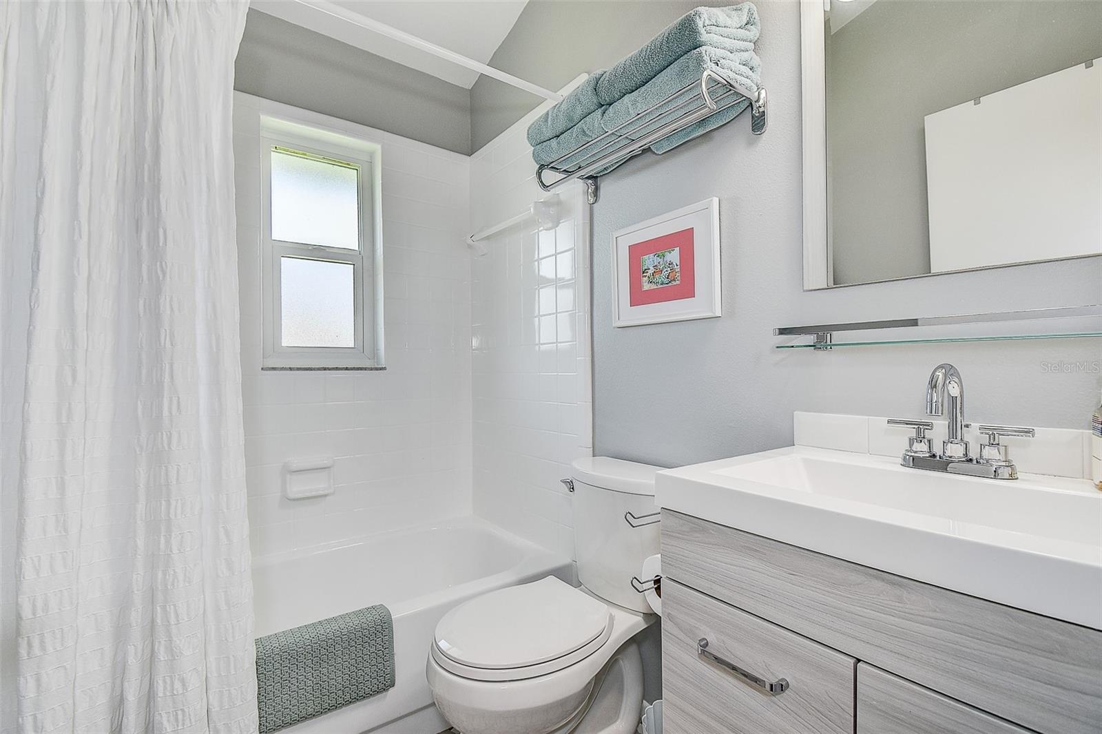 GUEST BATH