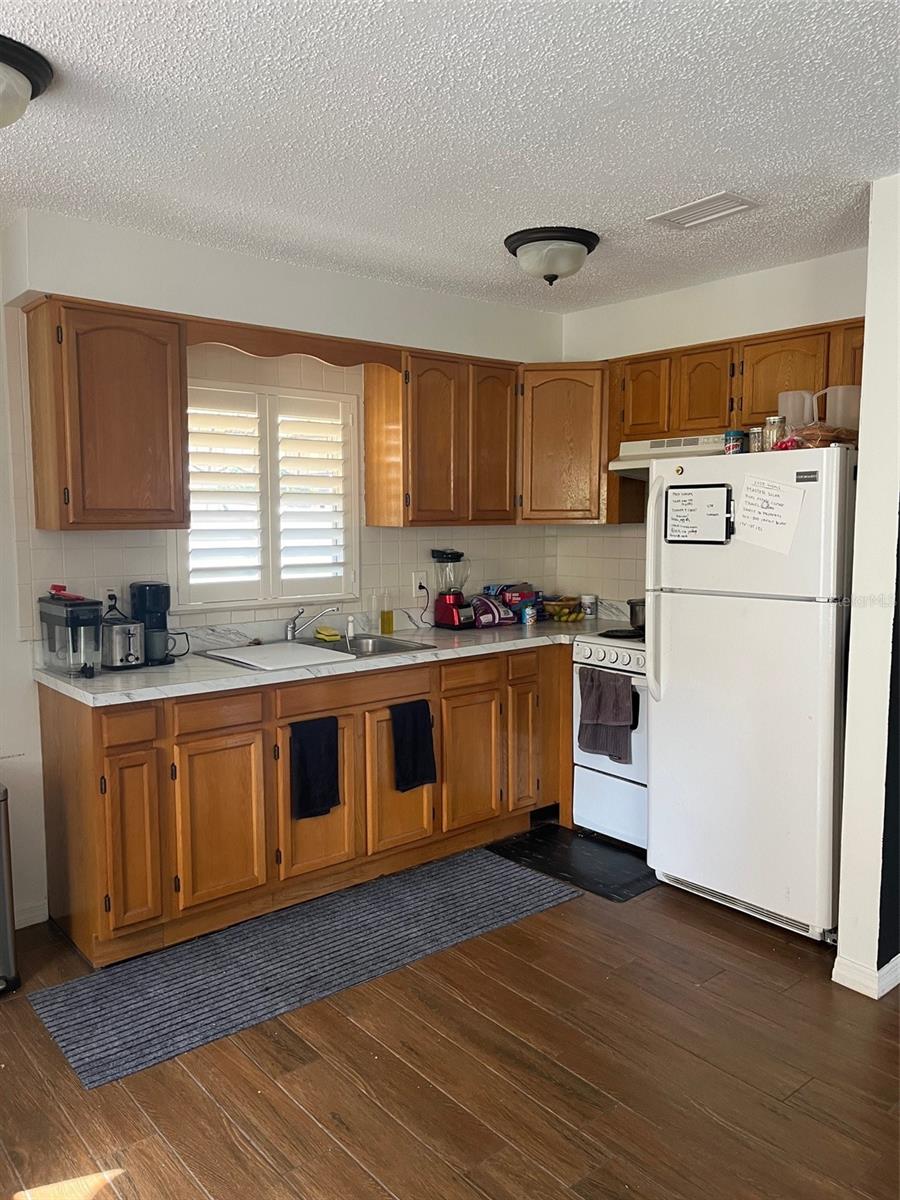 Cottage kitchen