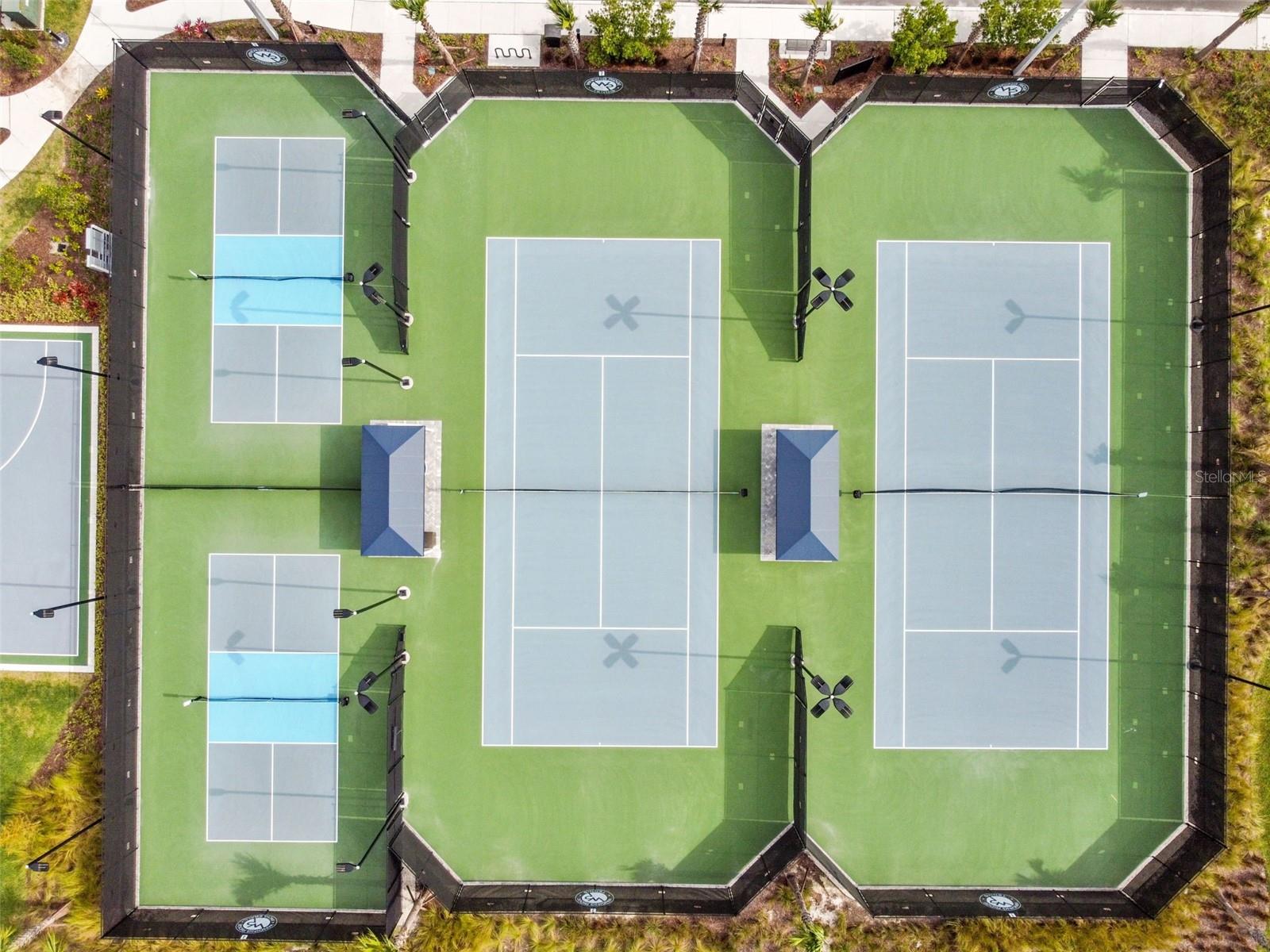 Tennis & Pickleball Courts