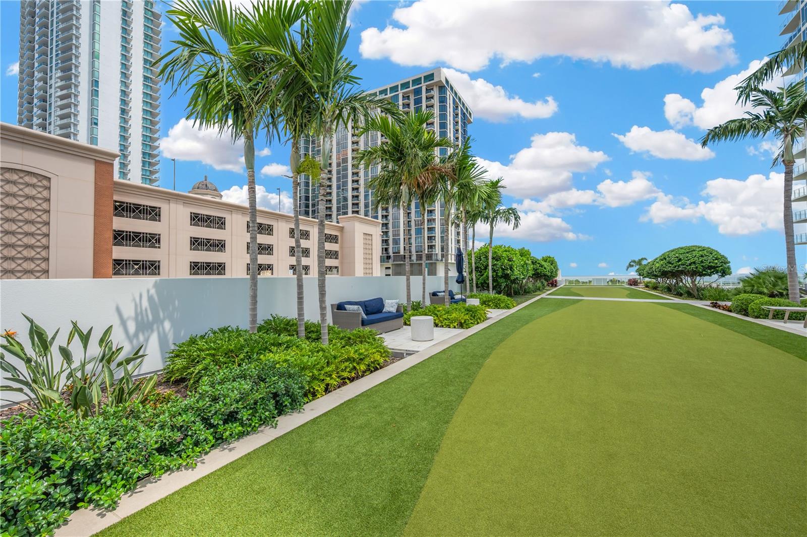Amenities Deck