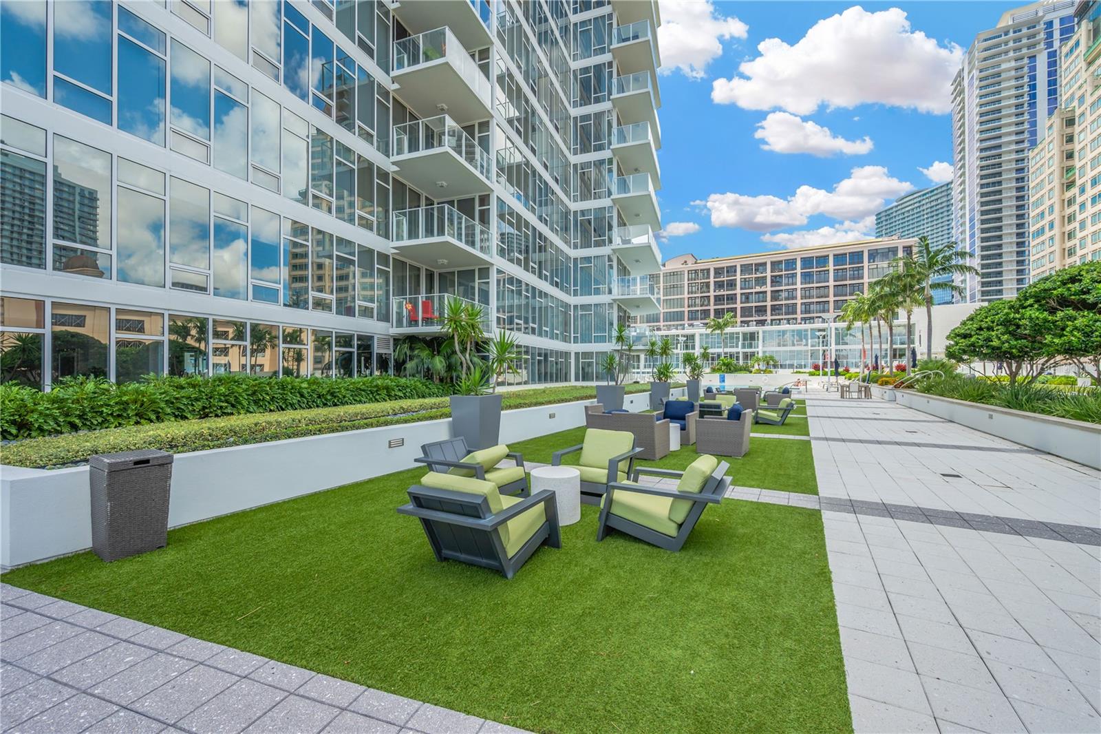 Amenities Deck