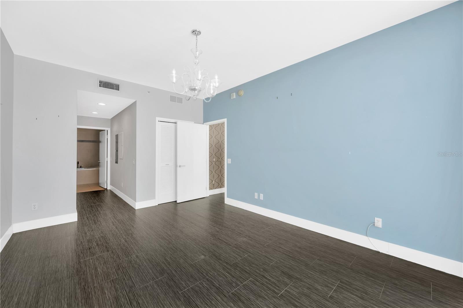 Primary Bedroom - View into Bathroom