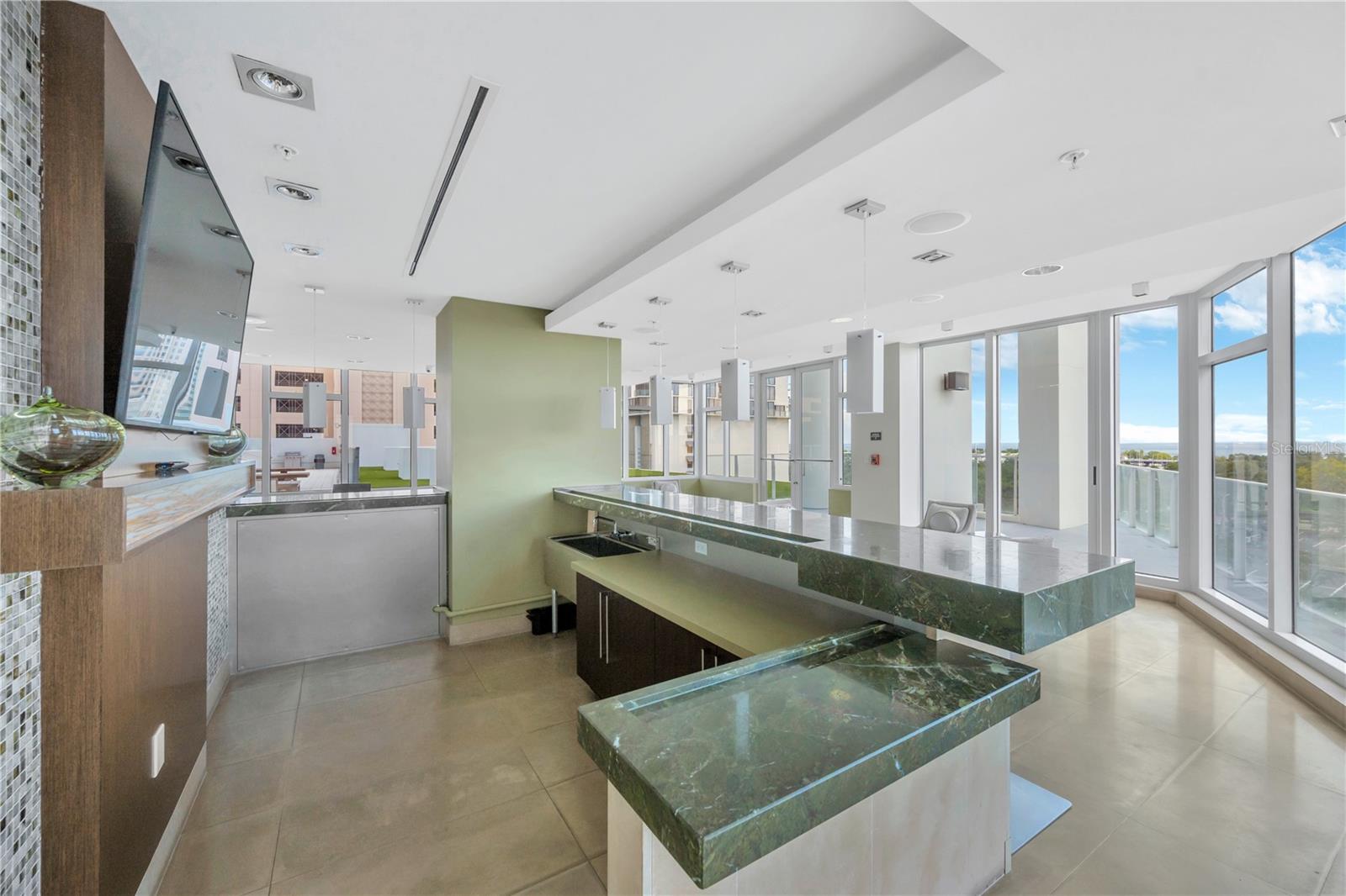 Amenities/Party Room
