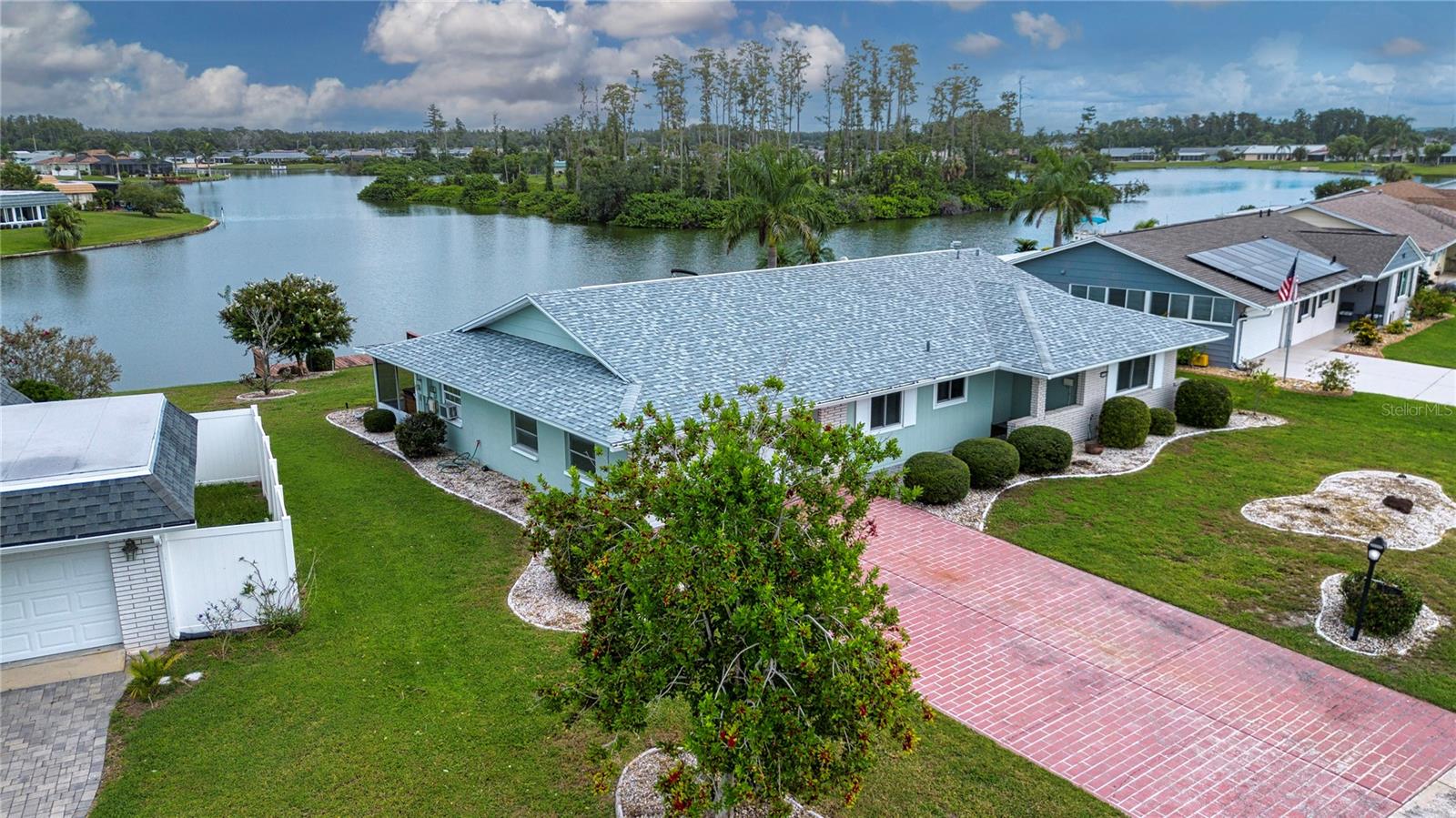 Great Middle Lake location overlooking island