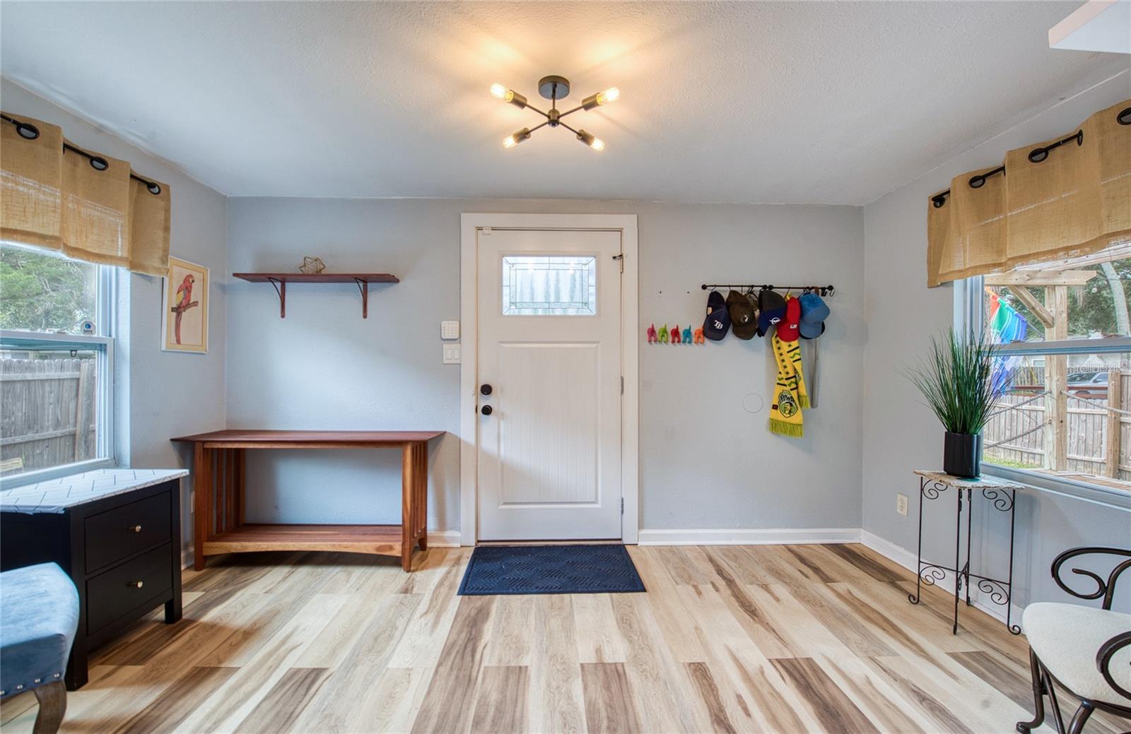Foyer/Work from Home Space
