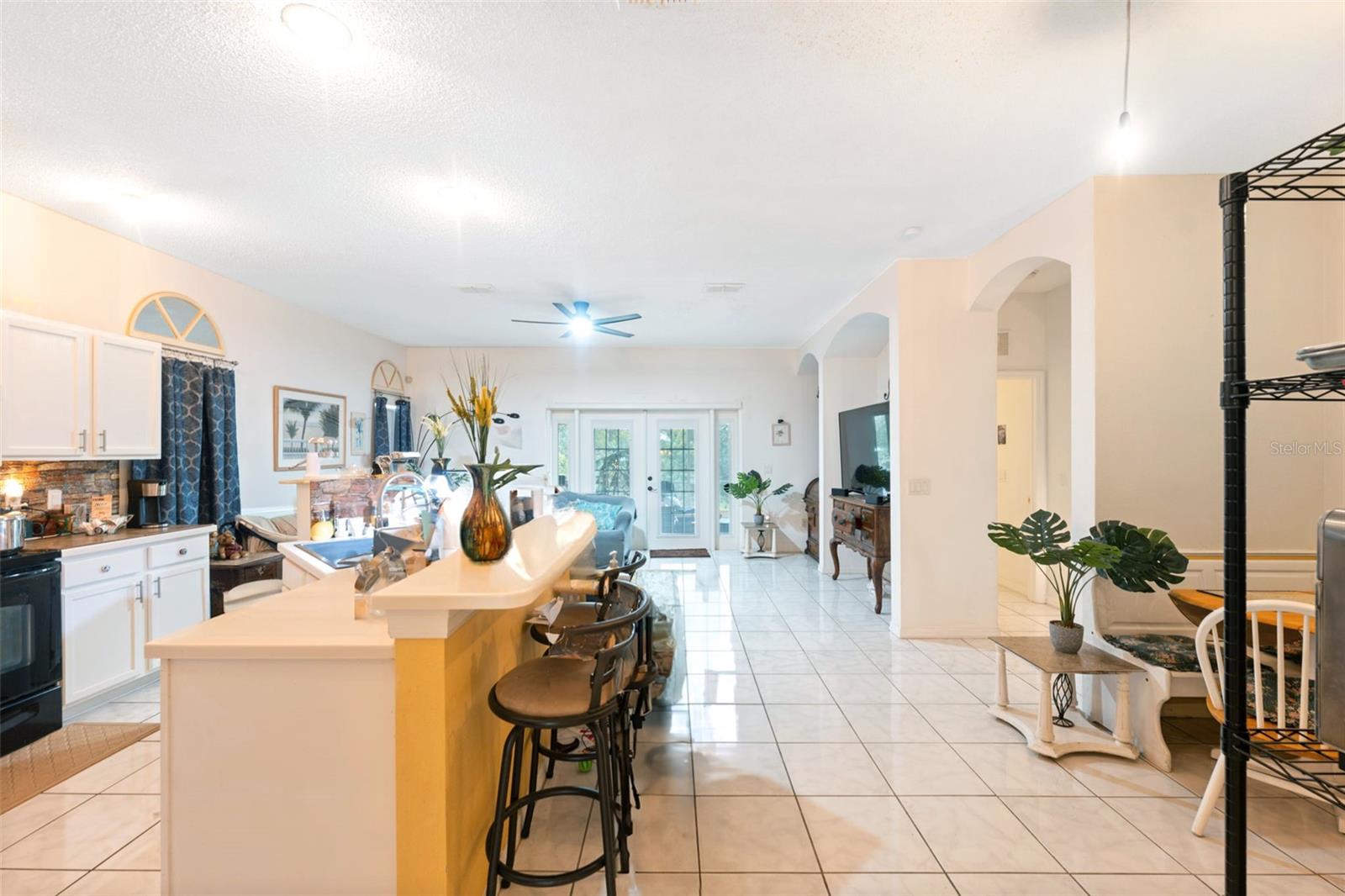 Kitchen/Living room.