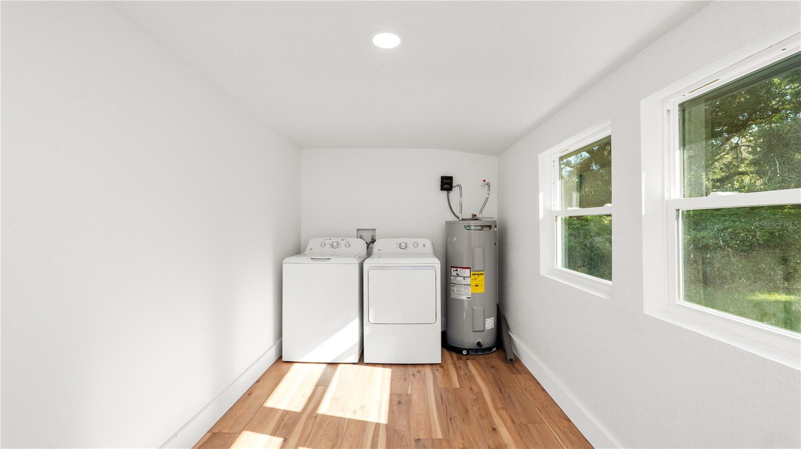 Extra room space / Laundry room