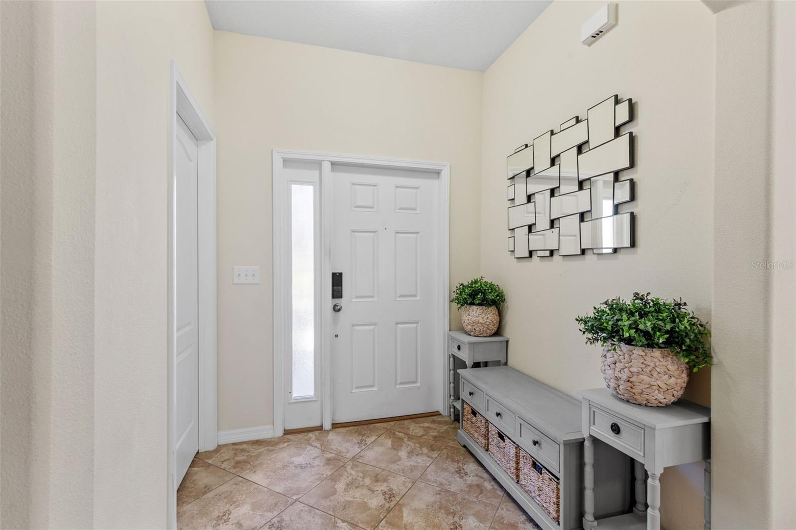 Interior Entryway-Foyer