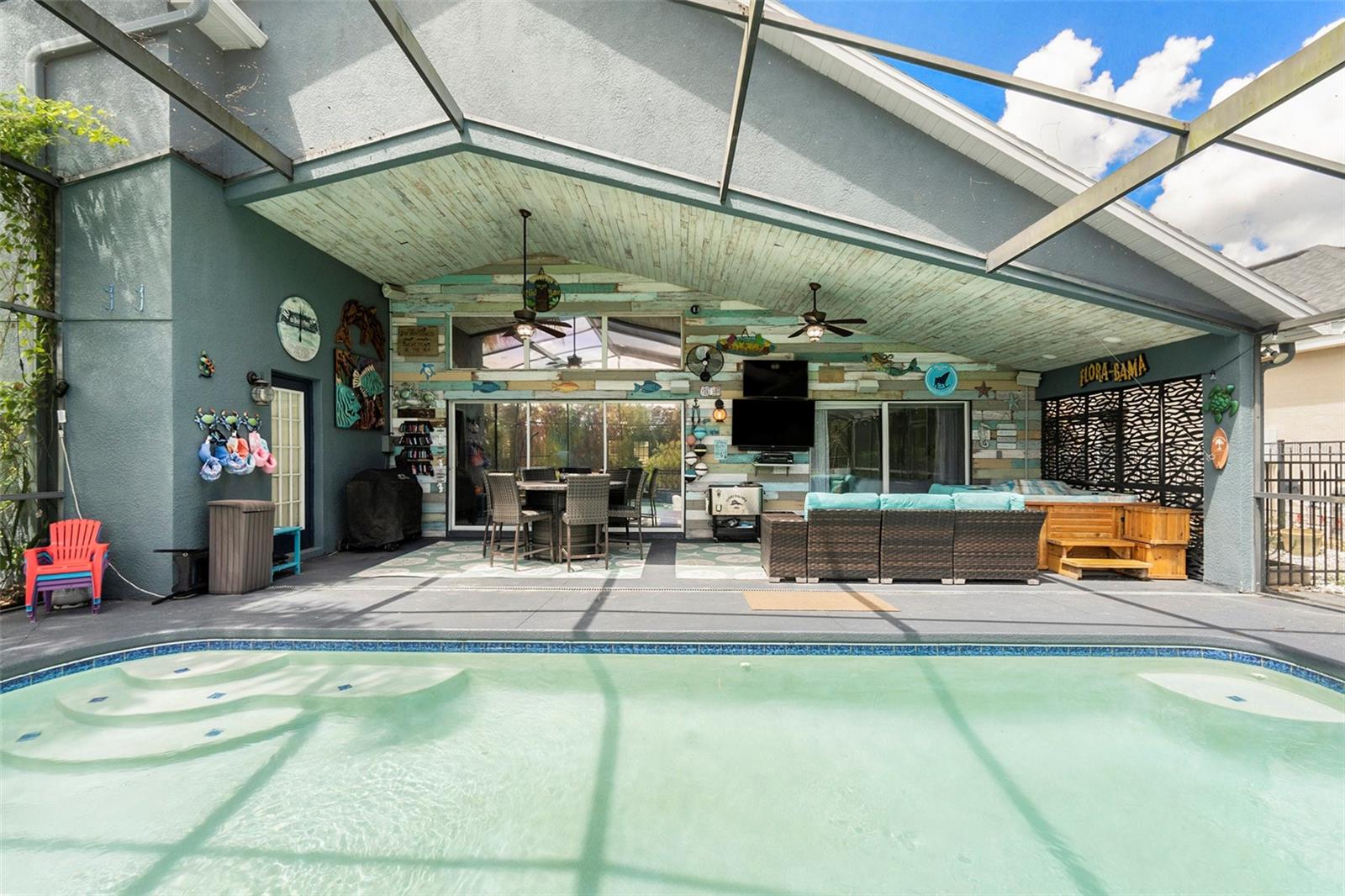 16422 Bridgewalk Drive, Lithia, FL 33547 - Pool
