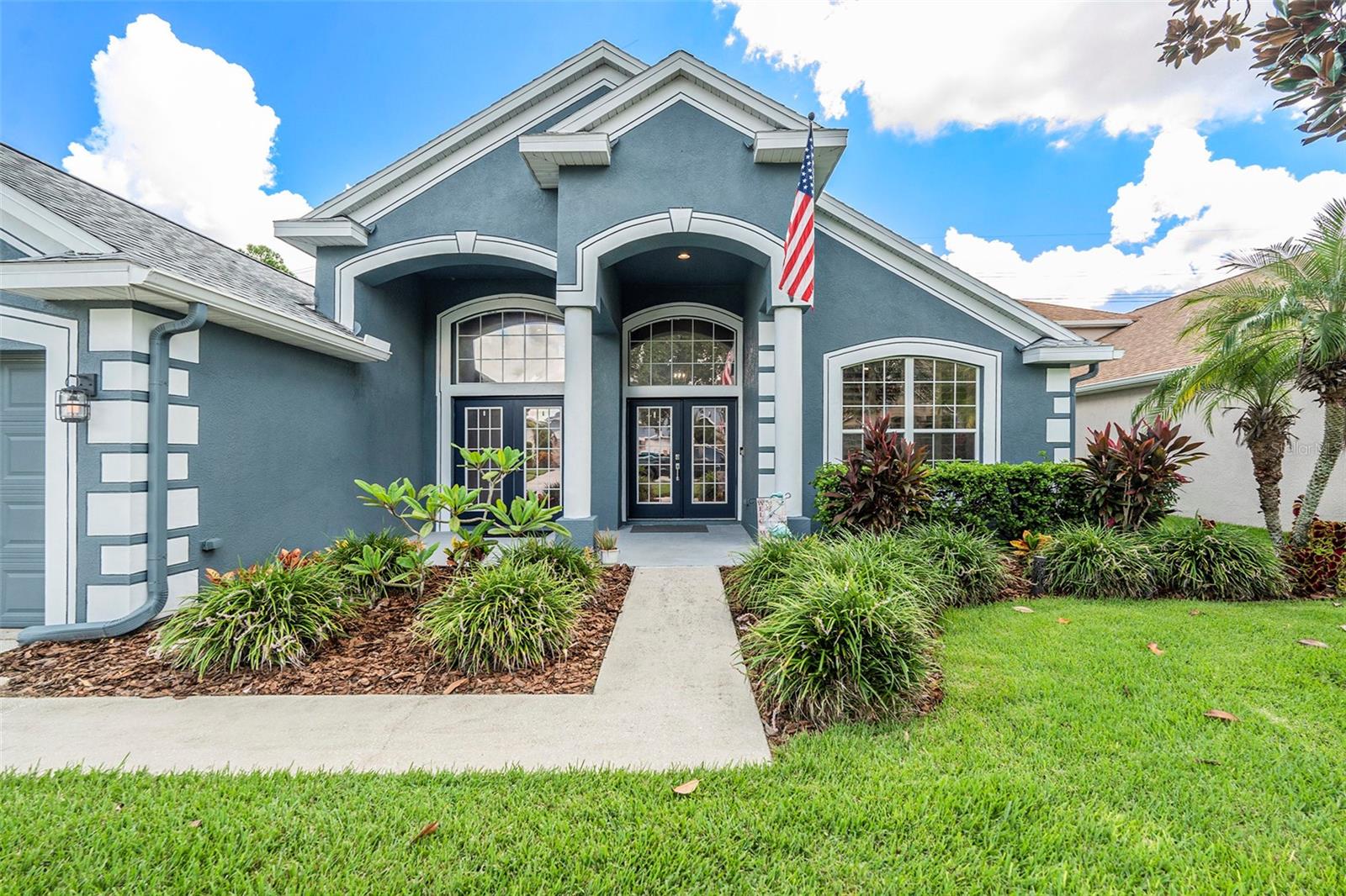 16422 Bridgewalk Drive, Lithia, FL 33547 - Front