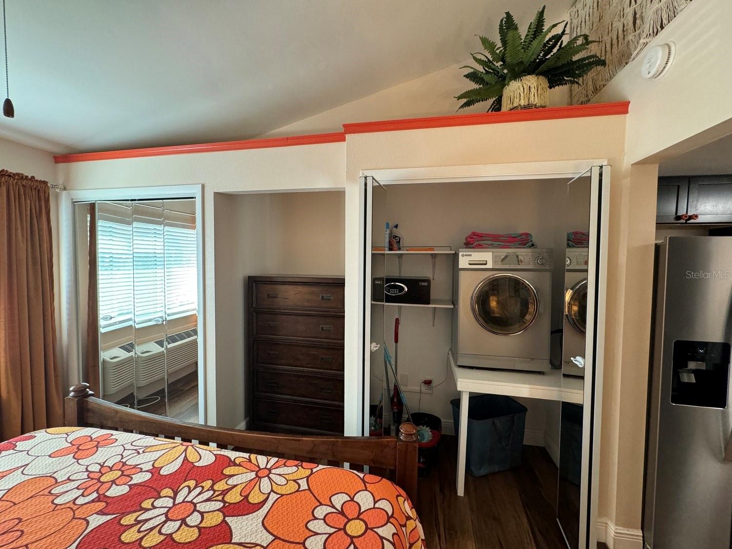 Closet washer/dryer combo unit