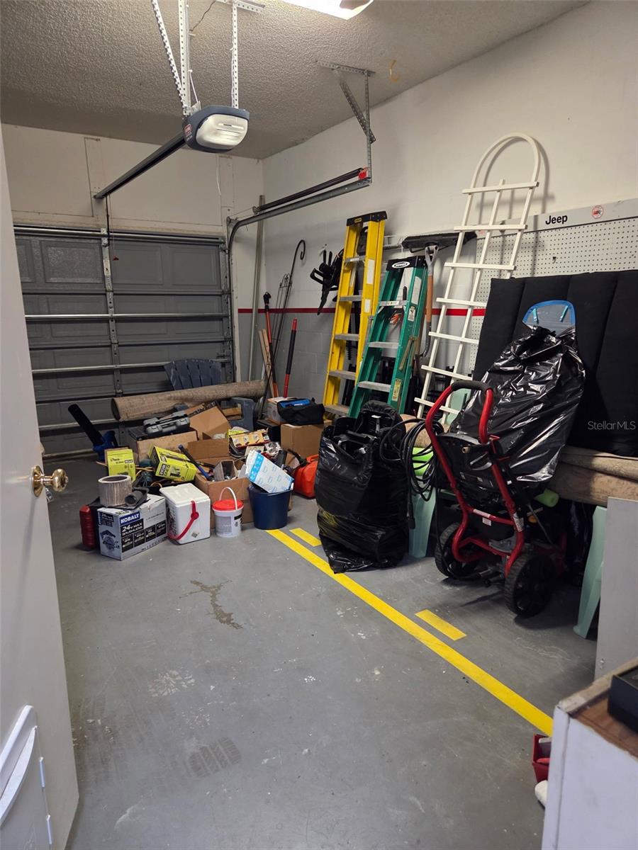 Garage.