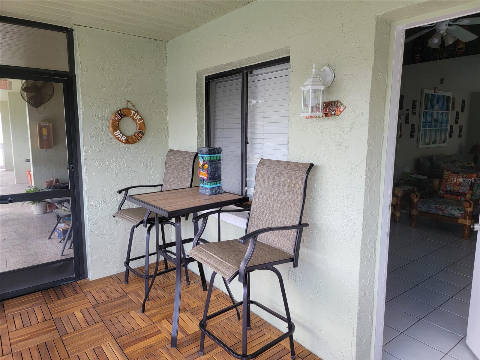 Private screened porch