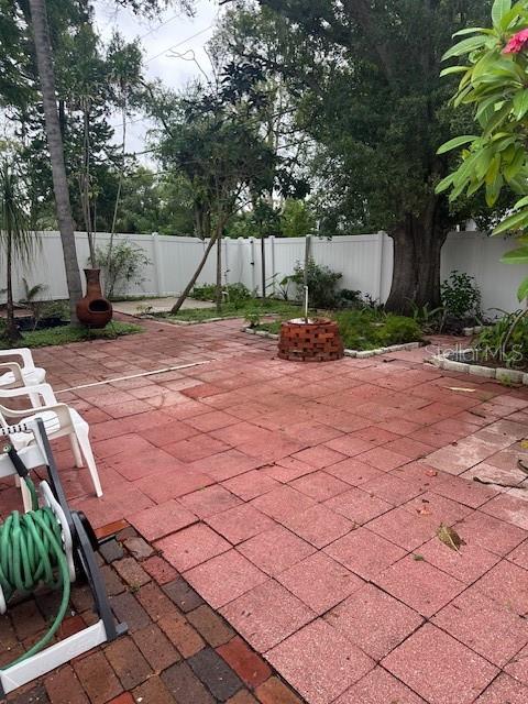 TB8425703