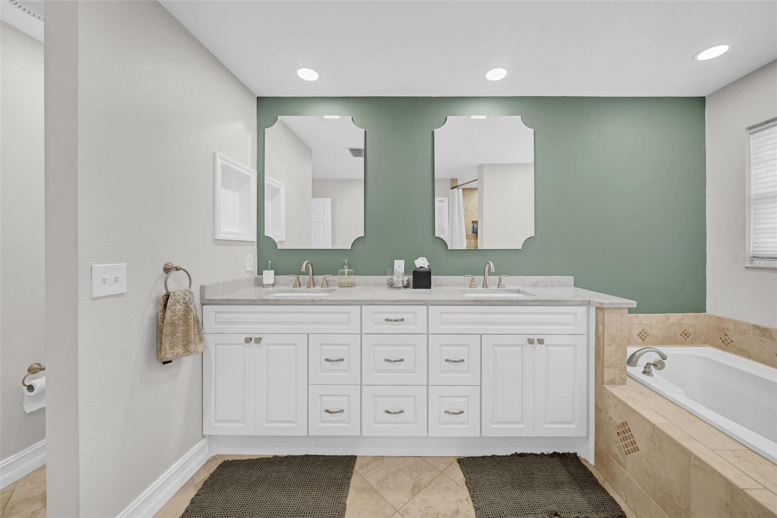 Primary En Suite