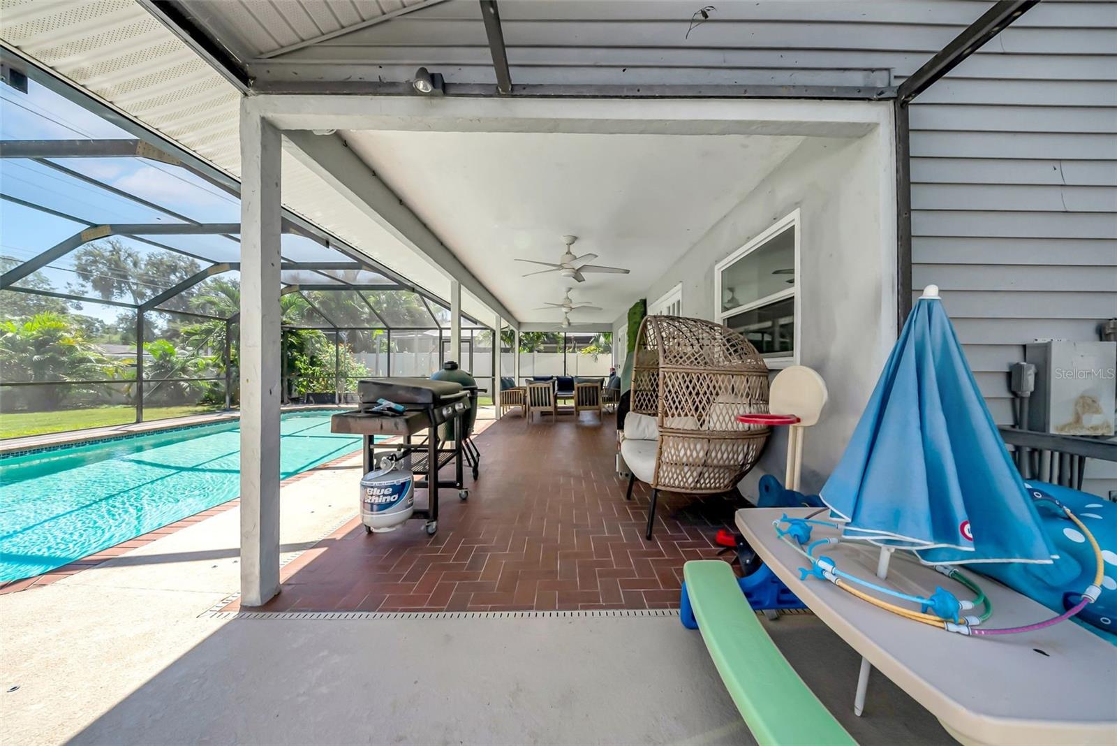 Rear Lanai