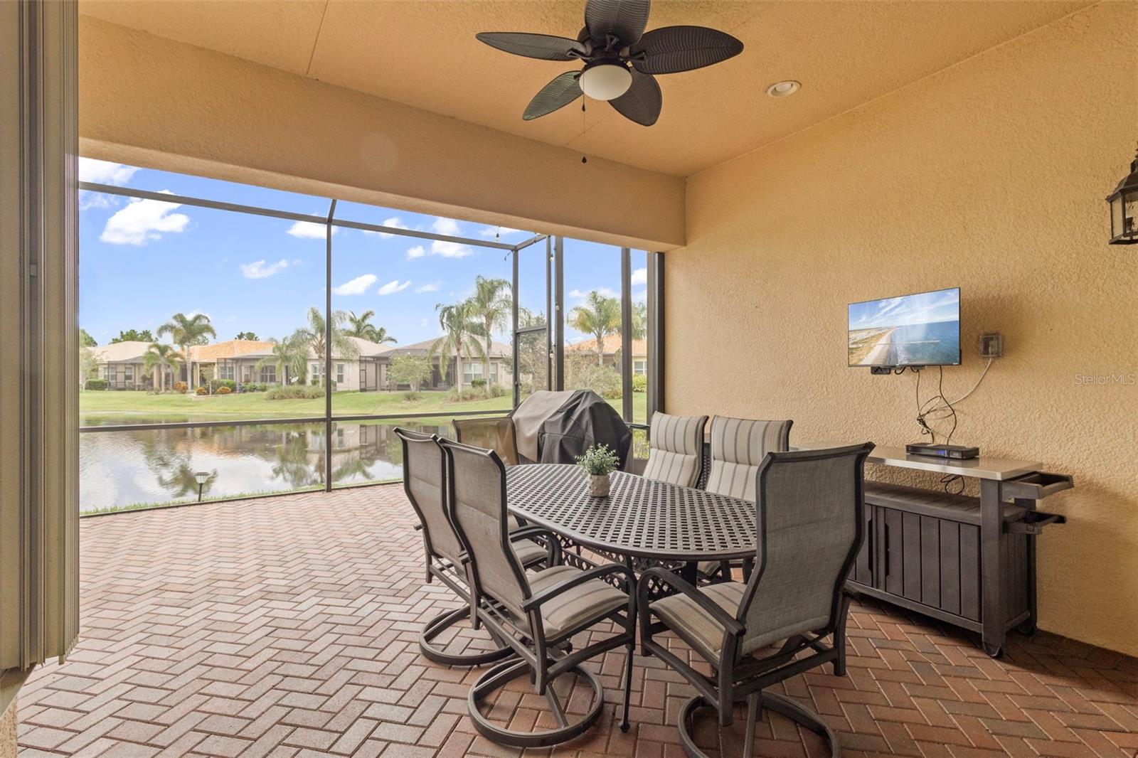 Extended Screen Enclosed Lanai with view of Lake & Sunset