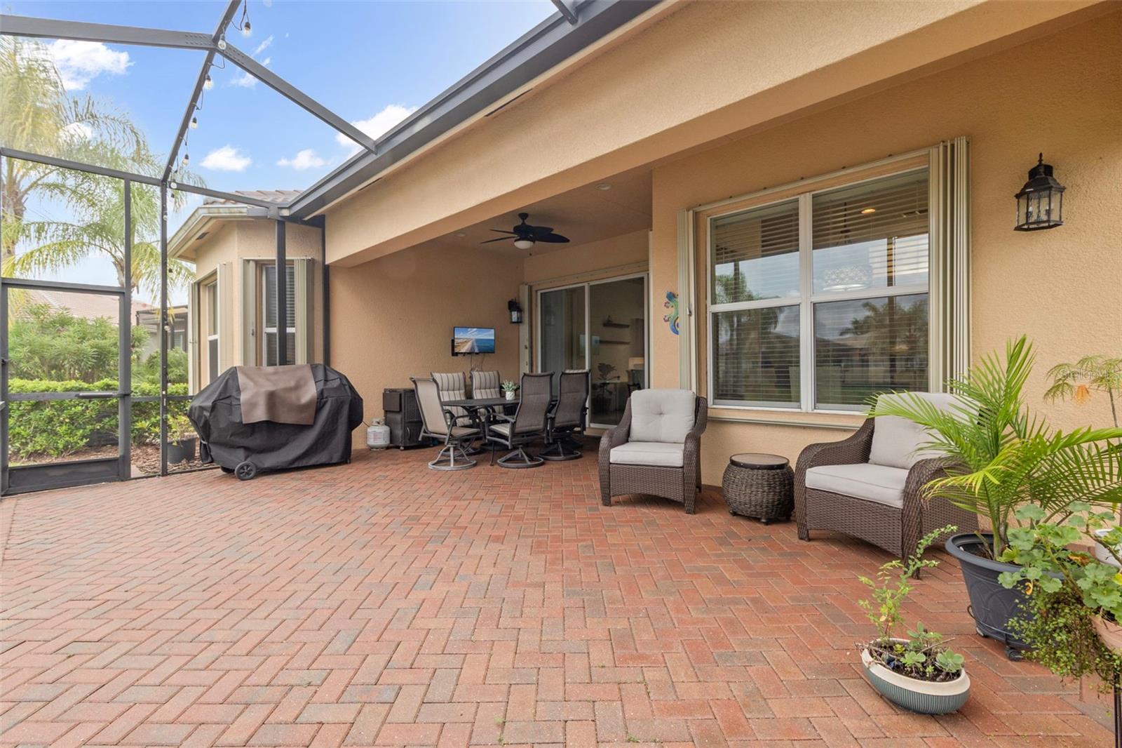 Extended Screen Enclosed Lanai with view of Lake & Sunset