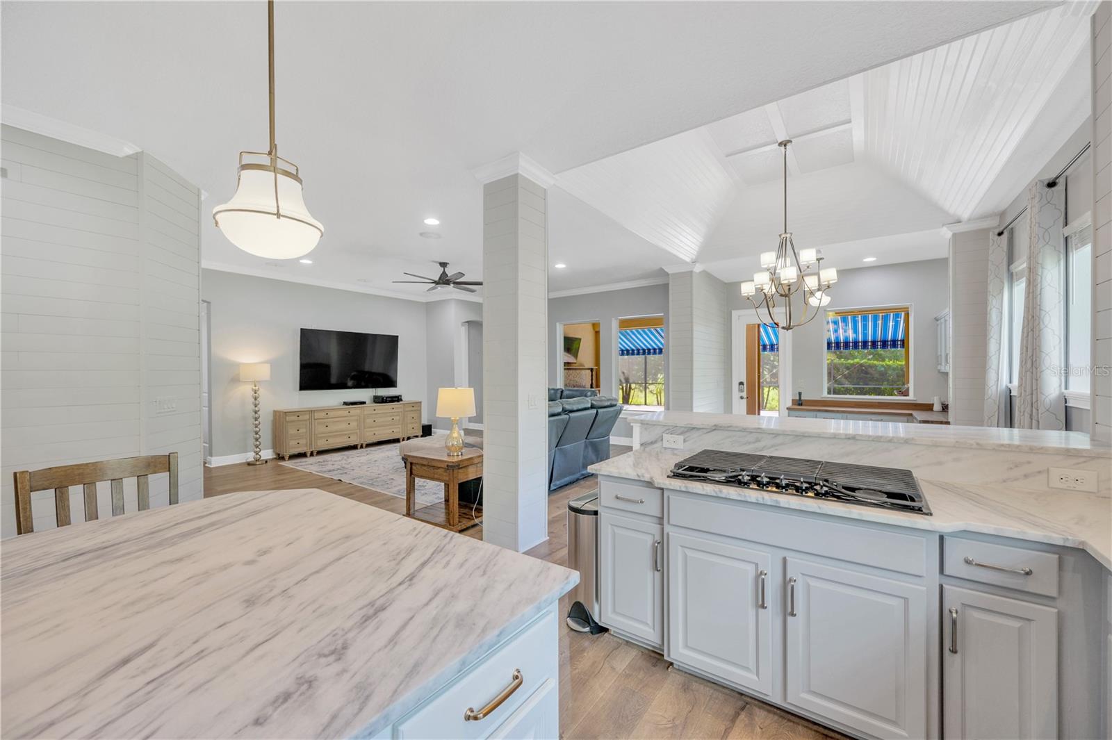 Kitchen 09