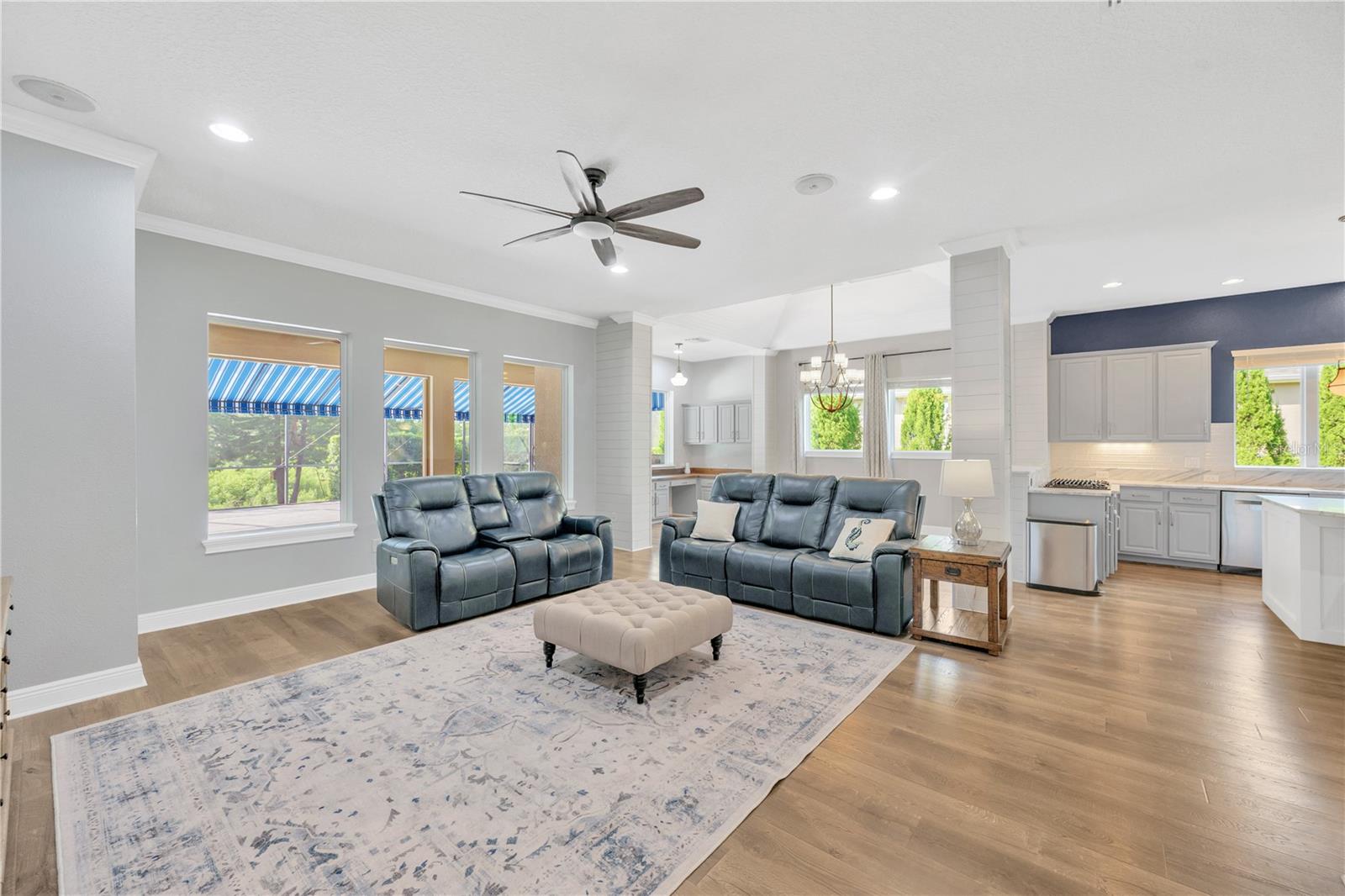 Living Room 02
