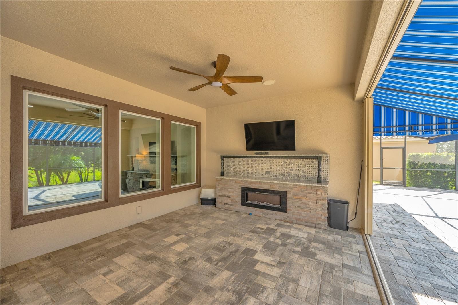 Covered Patio 01