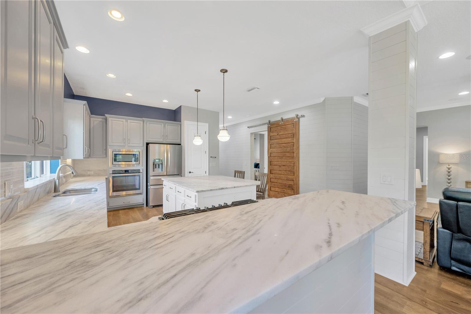 Kitchen 06