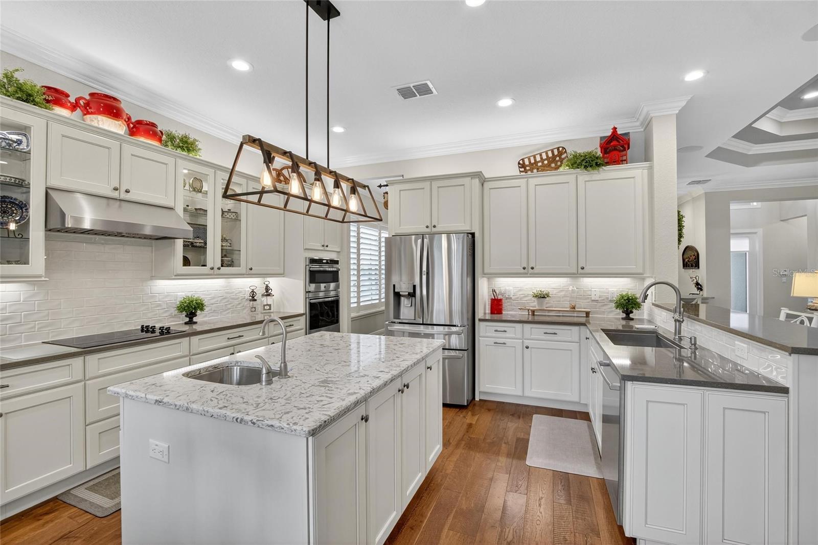 Kitchen Wet Island