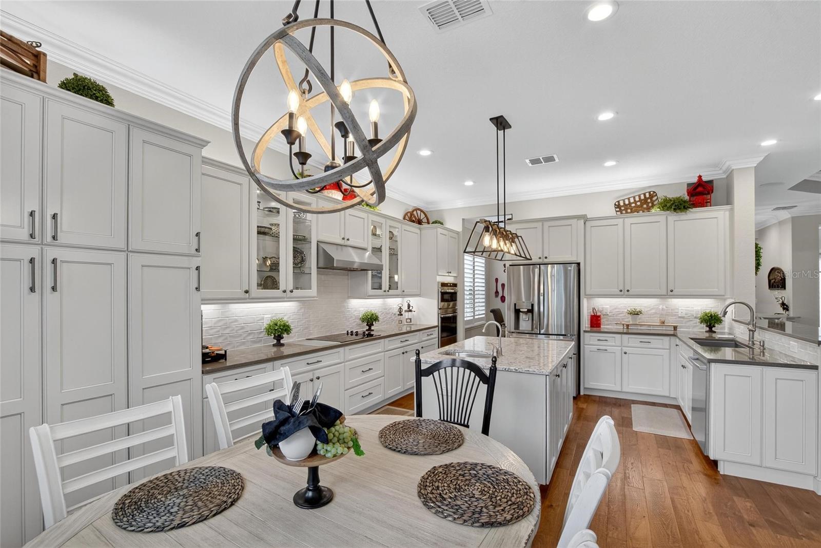 Dinette to Kitchen View