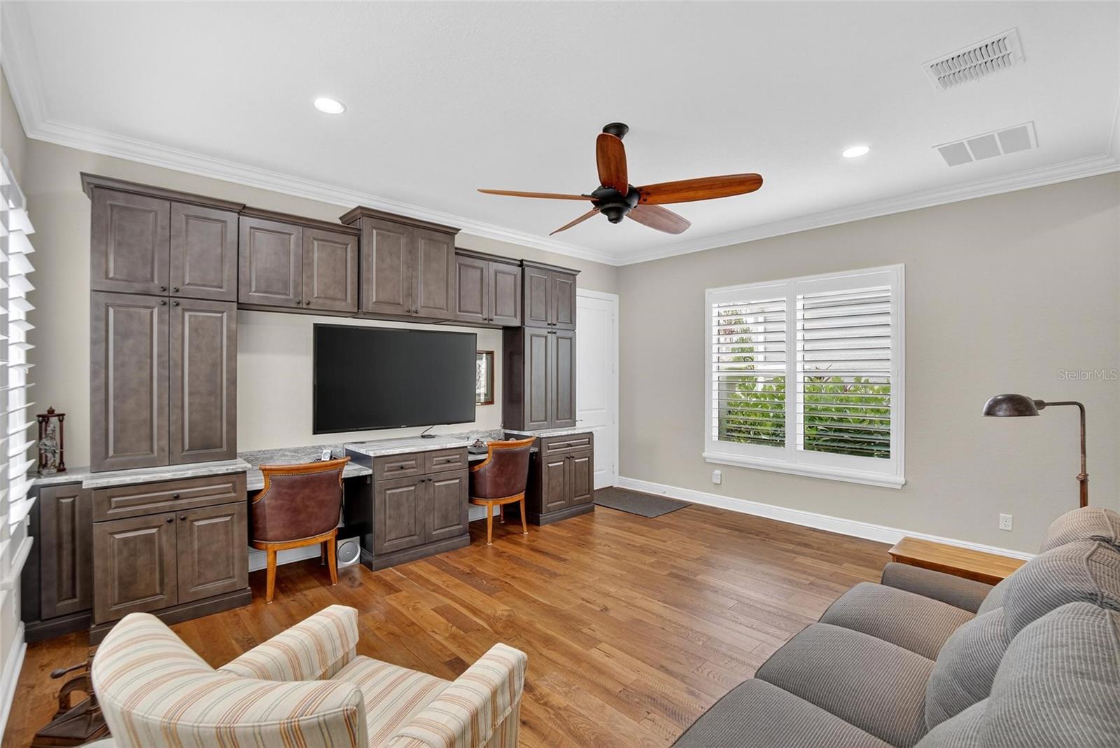 Club Room w/3rd Car Garage Access