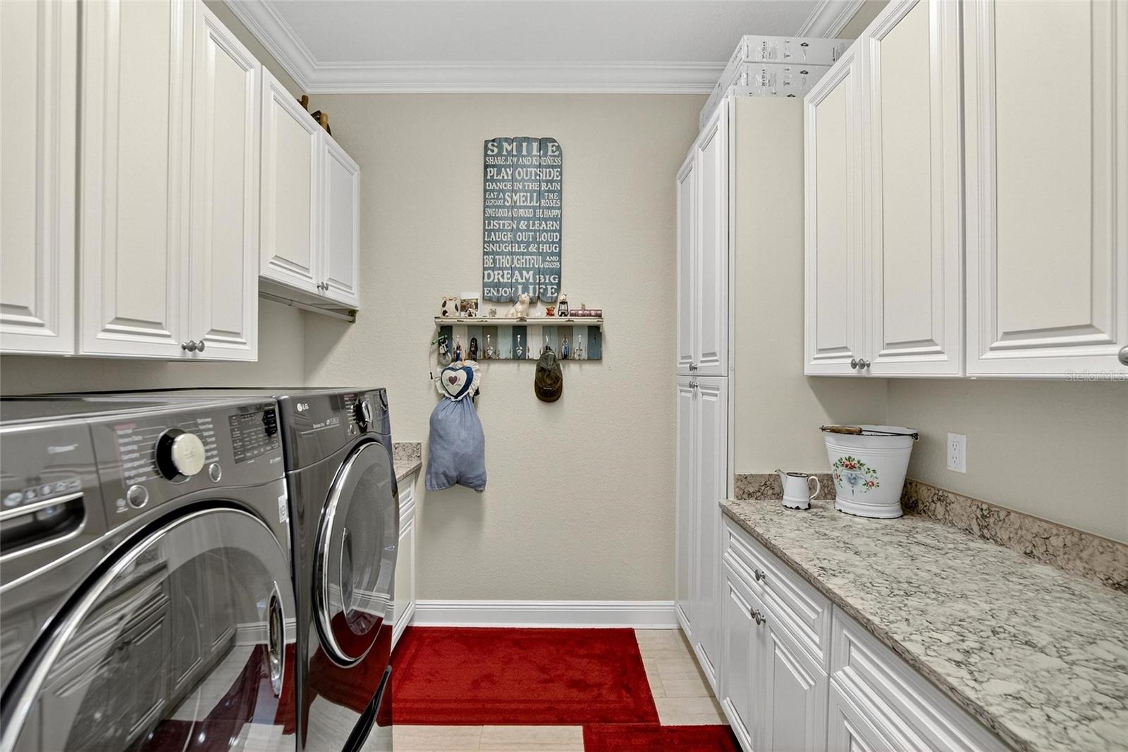 Interior Laundry Room w/Built-Ins