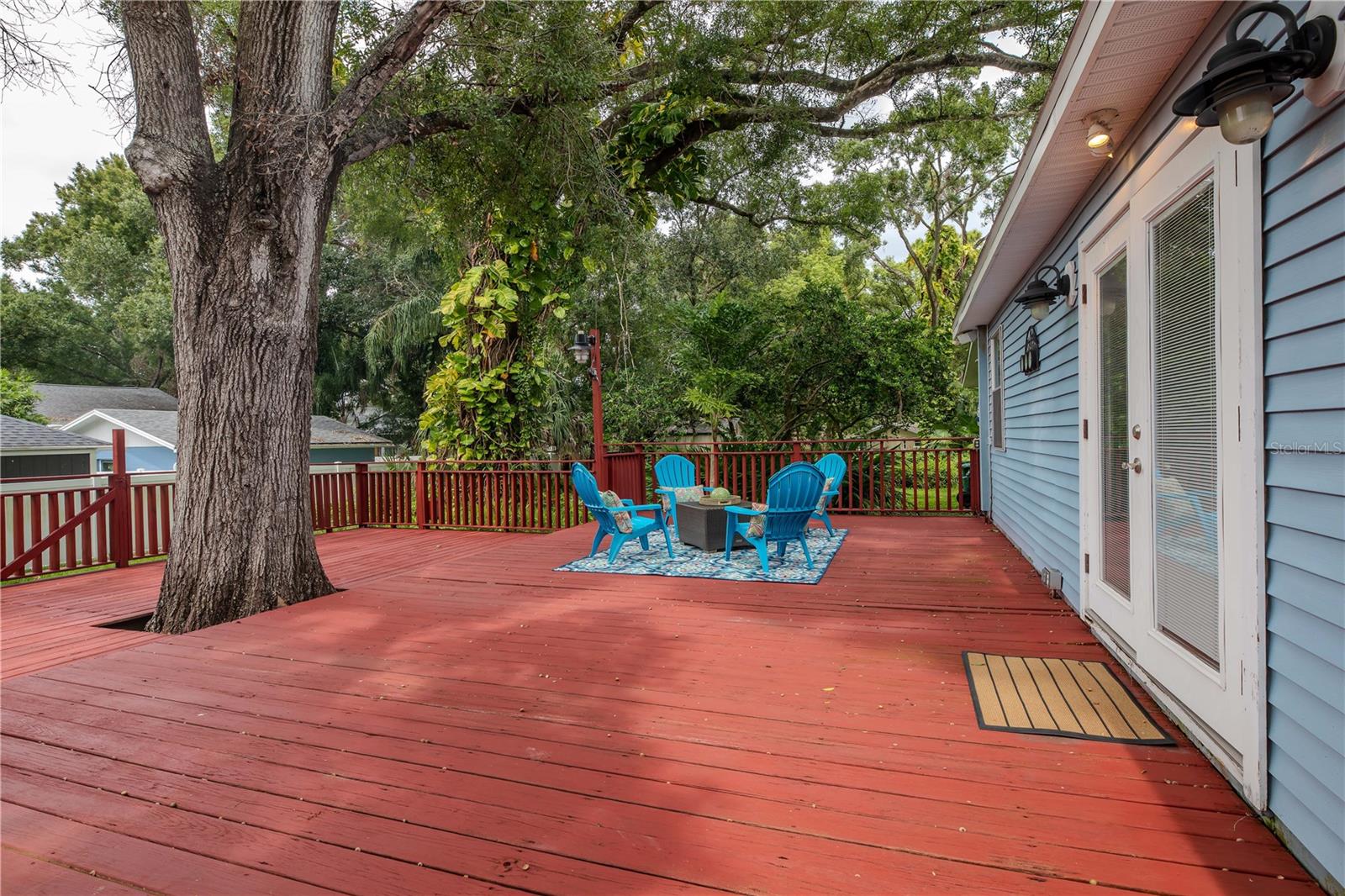 Deck